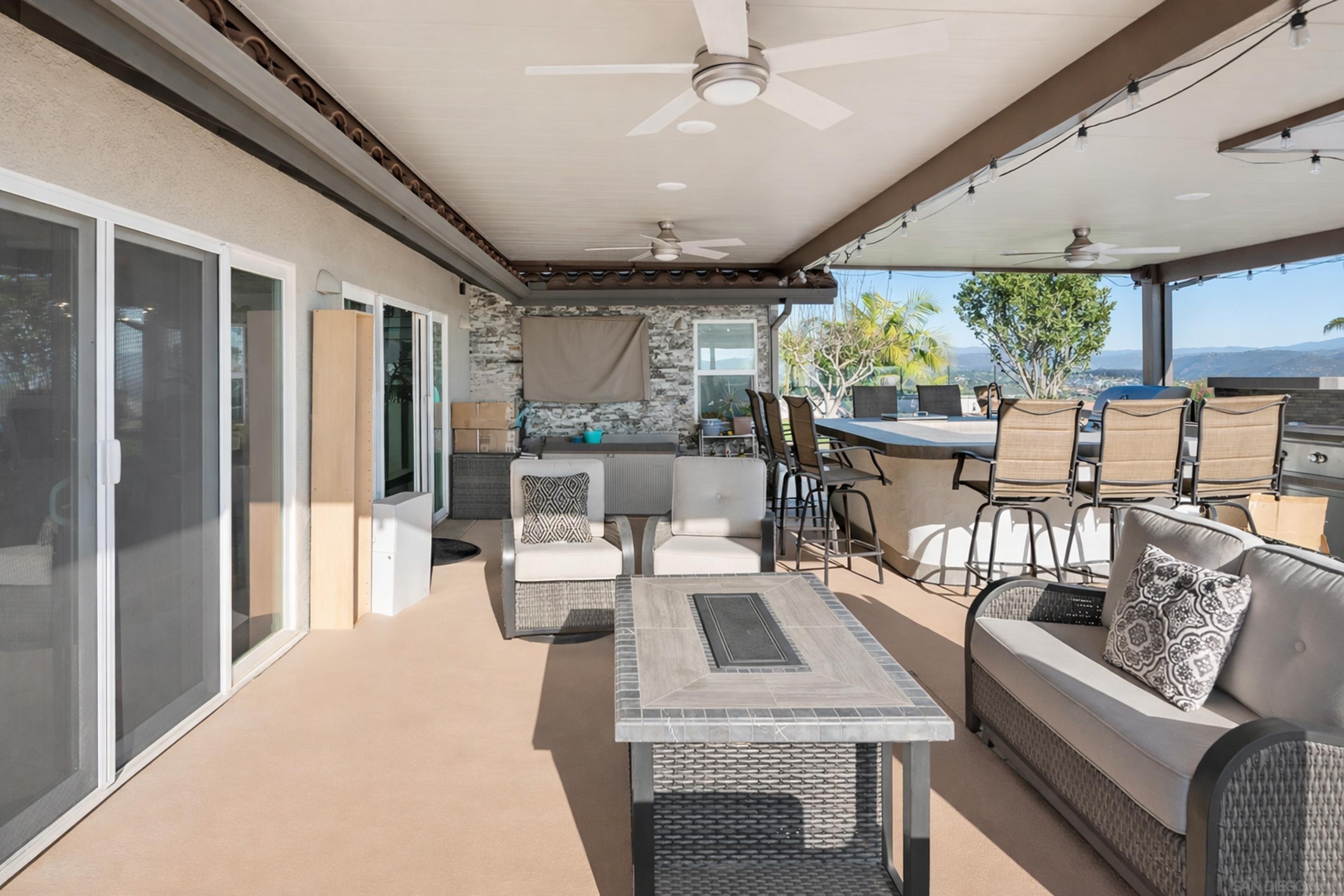 Detail Gallery Image 45 of 59 For 1427  Buckskin Dr, Escondido,  CA 92029 - 5 Beds | 2/1 Baths