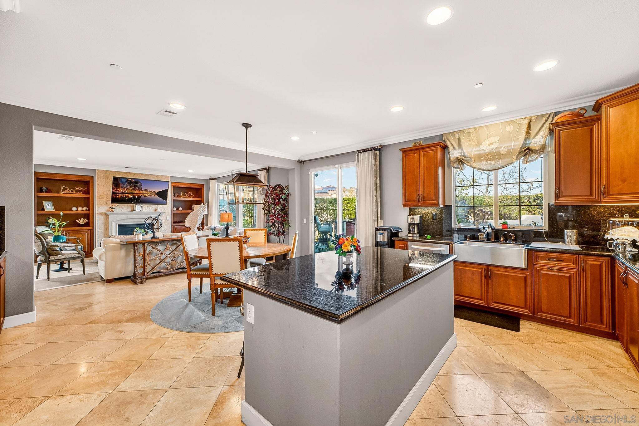 Detail Gallery Image 11 of 33 For 7708  Caminito Liliana, San Diego,  CA 92129 - 4 Beds | 3/1 Baths