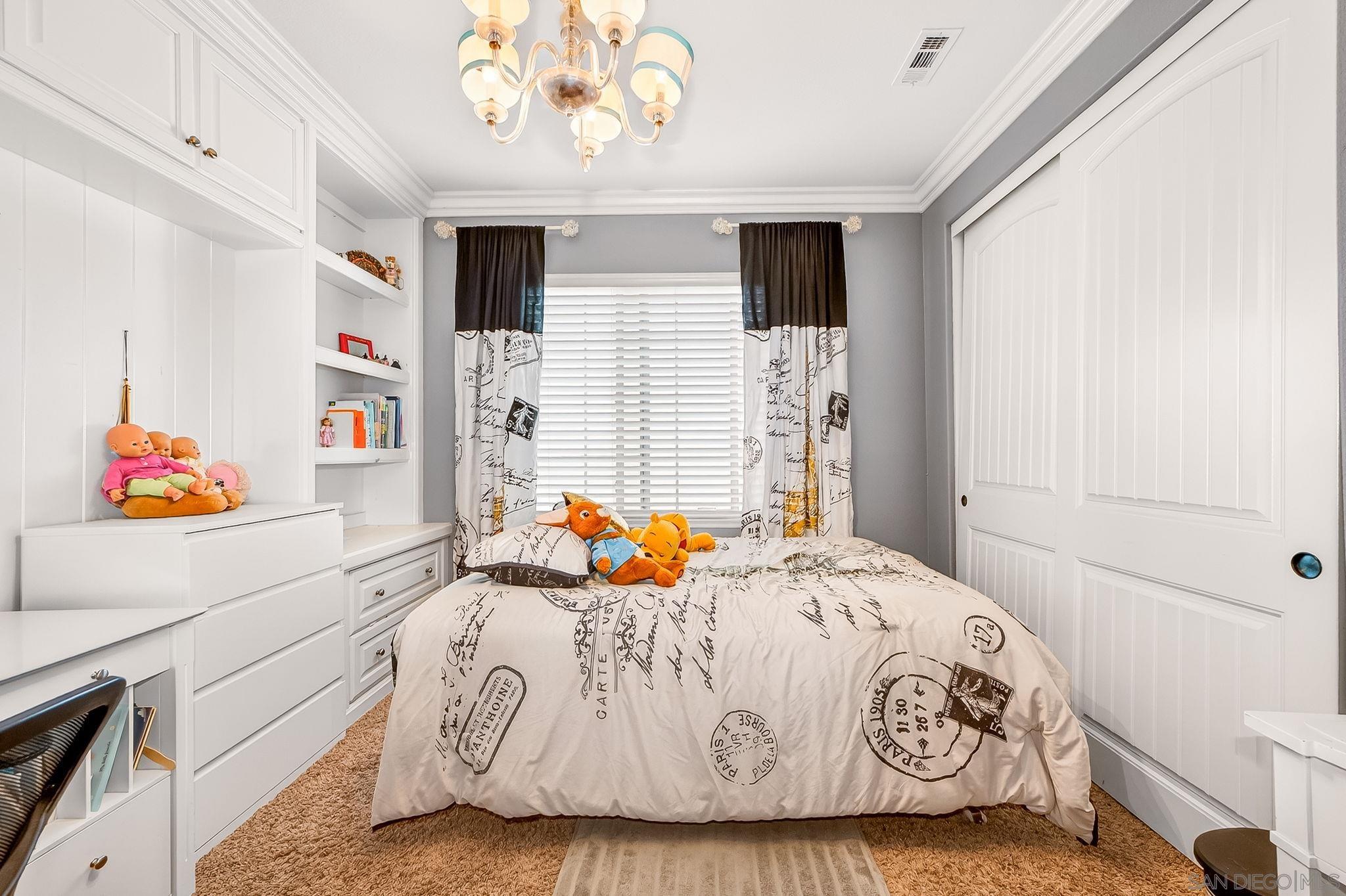 Detail Gallery Image 18 of 33 For 7708  Caminito Liliana, San Diego,  CA 92129 - 4 Beds | 3/1 Baths