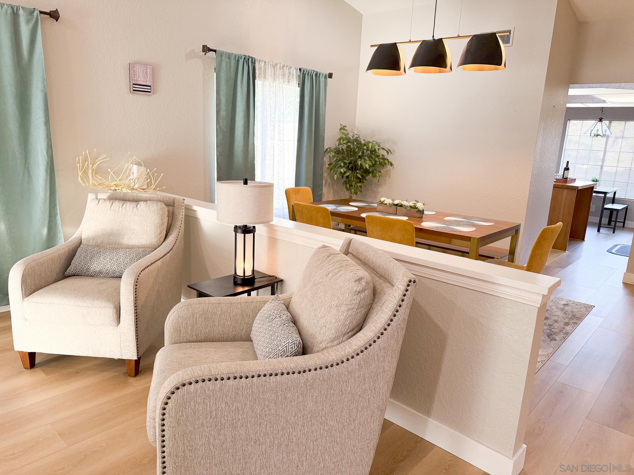 Detail Gallery Image 11 of 39 For 1457  Fallsview Place, Escondido,  CA 92027 - 3 Beds | 2 Baths