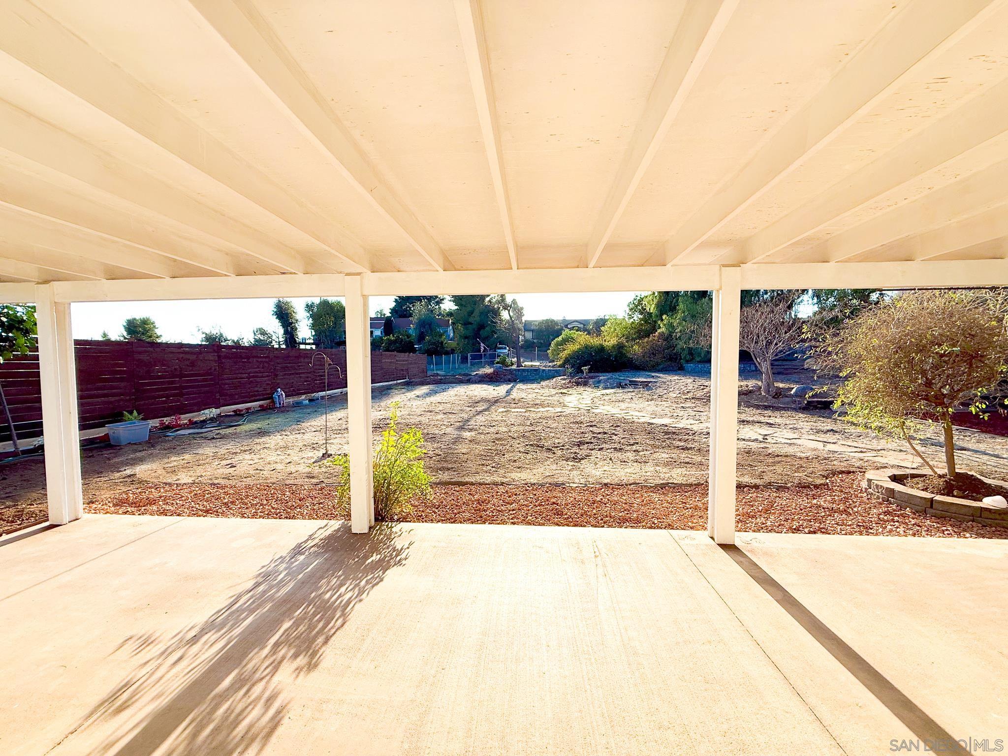 Detail Gallery Image 34 of 39 For 1457  Fallsview Place, Escondido,  CA 92027 - 3 Beds | 2 Baths