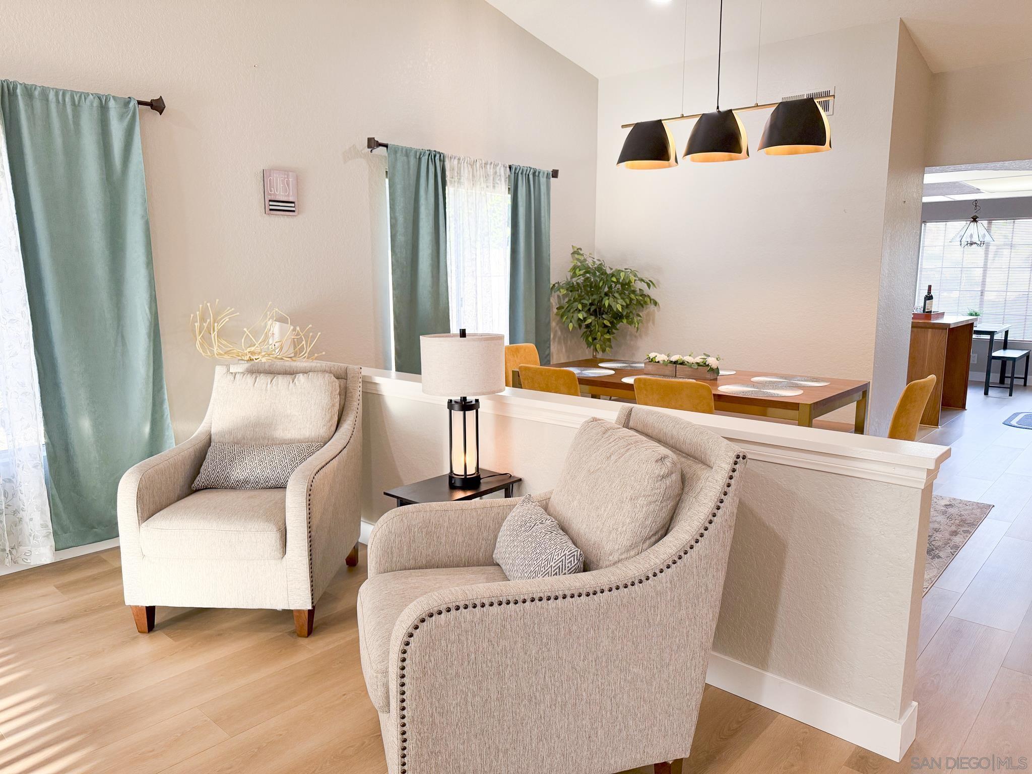 Detail Gallery Image 7 of 39 For 1457  Fallsview Place, Escondido,  CA 92027 - 3 Beds | 2 Baths