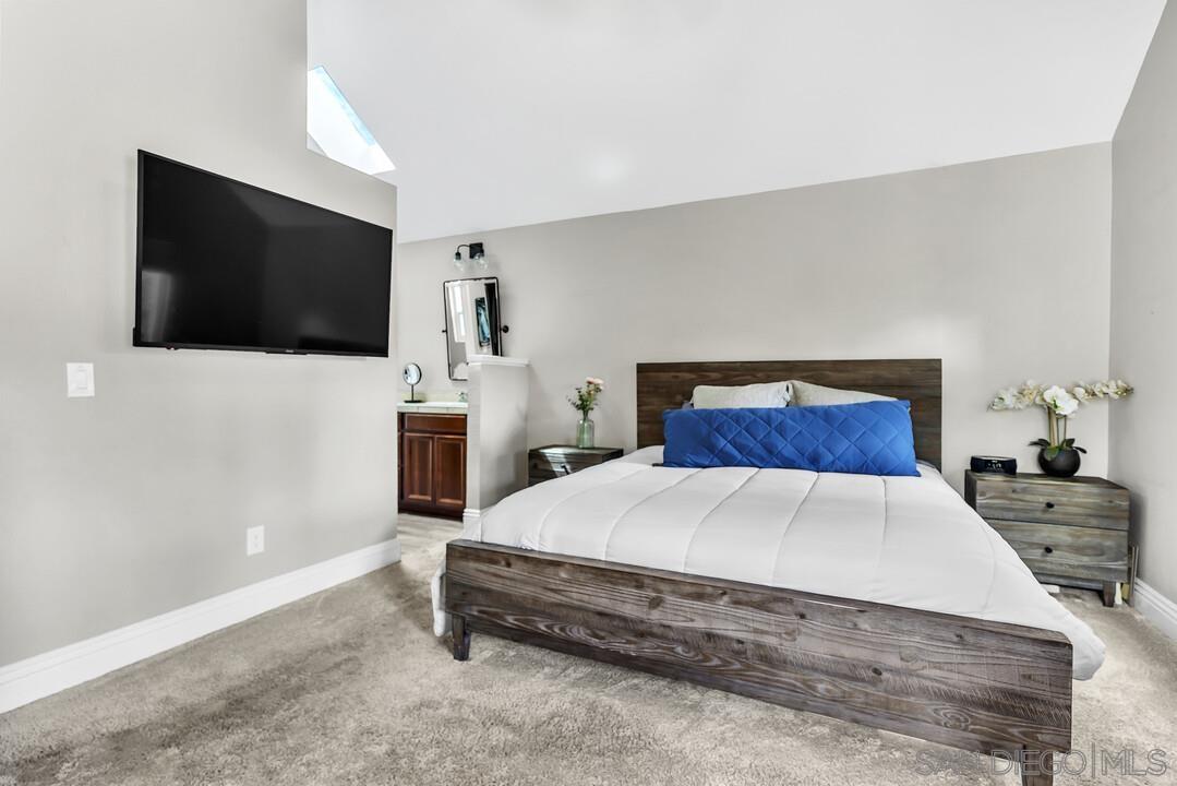 Detail Gallery Image 17 of 33 For 10572  Rancho Carmel Dr, San Diego,  CA 92128 - 3 Beds | 2/1 Baths