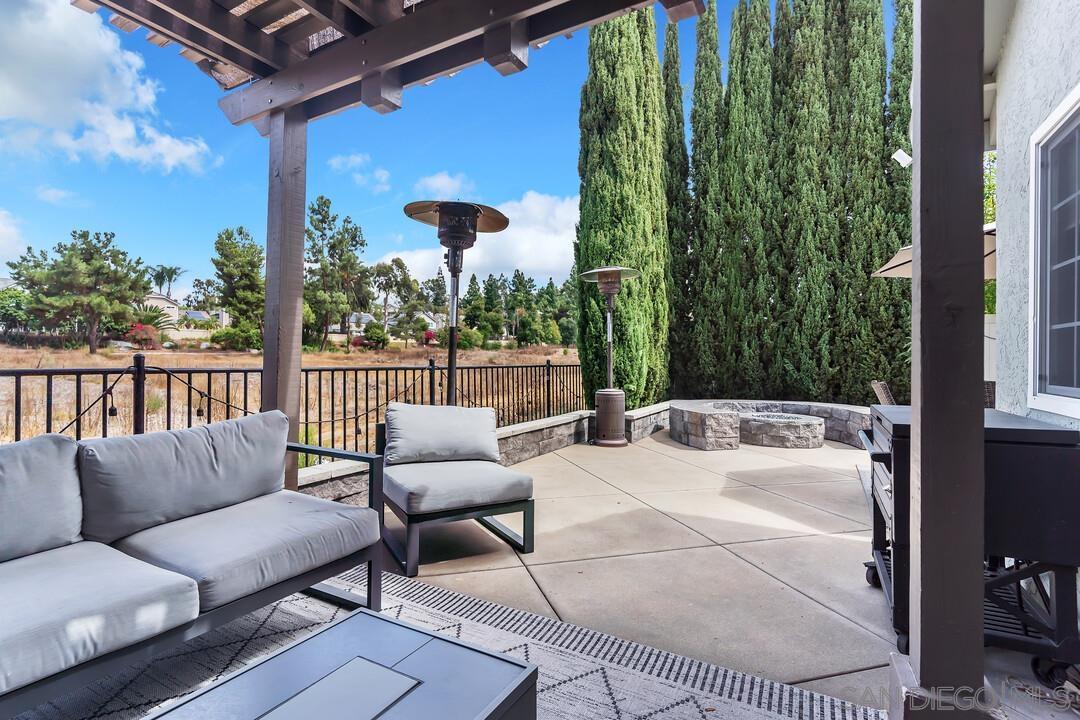 Detail Gallery Image 27 of 33 For 10572  Rancho Carmel Dr, San Diego,  CA 92128 - 3 Beds | 2/1 Baths