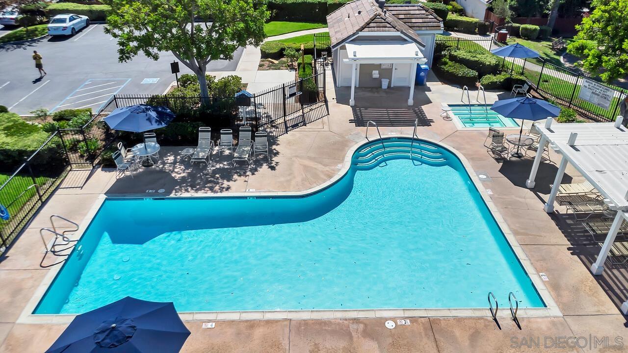 Detail Gallery Image 33 of 33 For 10572  Rancho Carmel Dr, San Diego,  CA 92128 - 3 Beds | 2/1 Baths