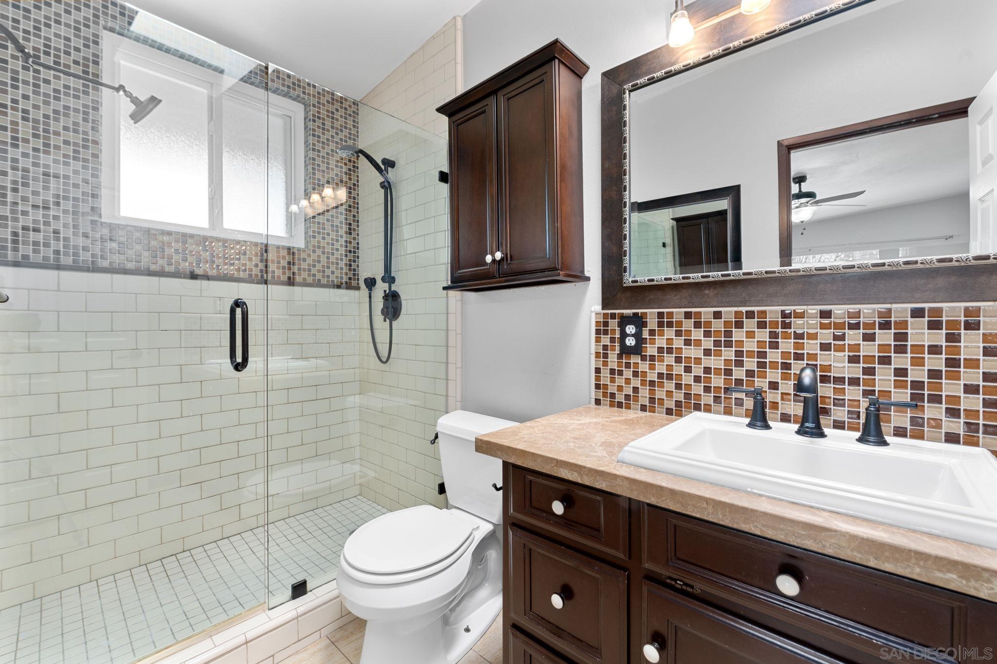 Detail Gallery Image 8 of 36 For 4062 S Tropico, La Mesa,  CA 91941 - 4 Beds | 2/1 Baths