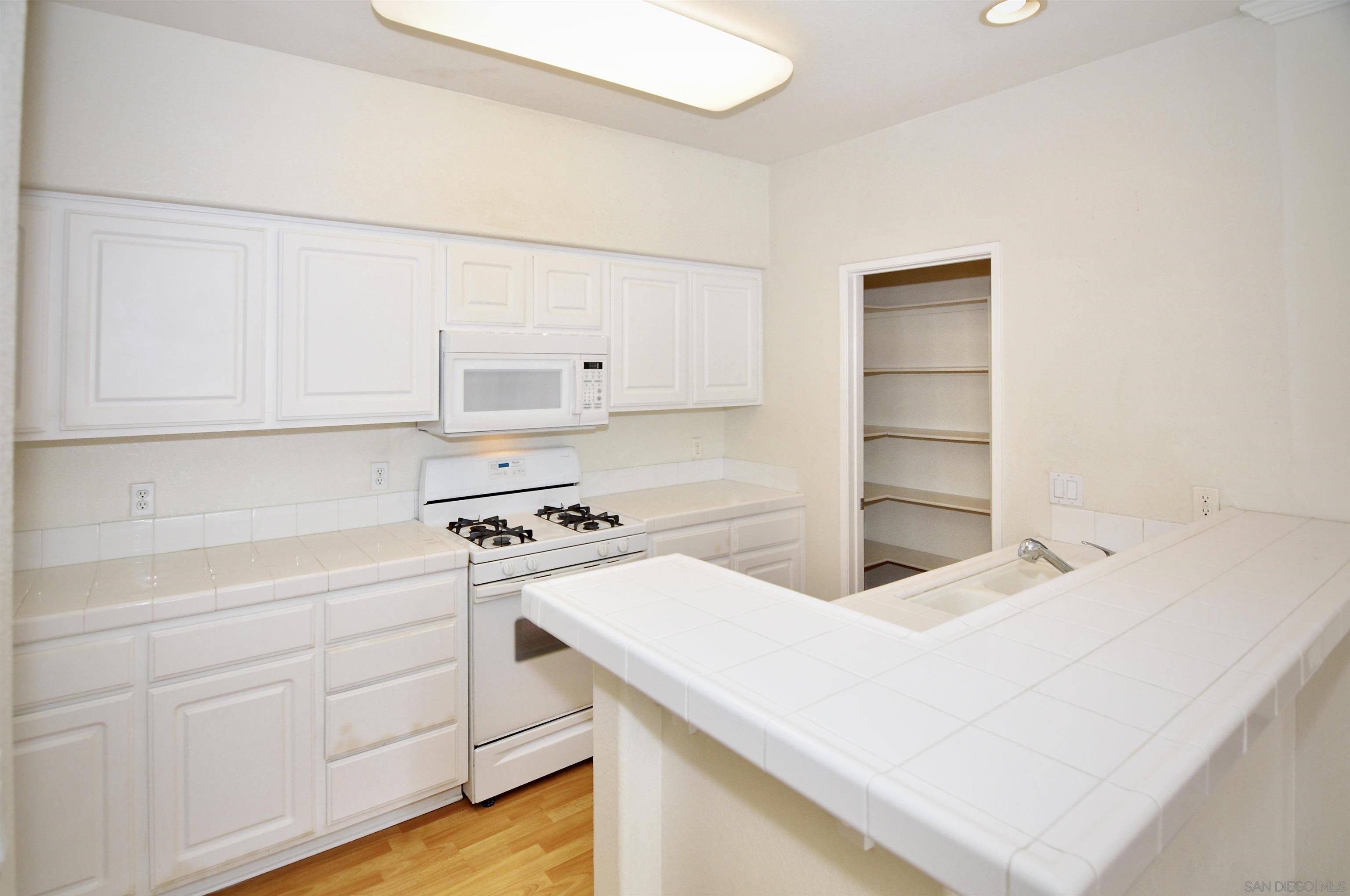 Detail Gallery Image 13 of 53 For 10840  Scripps Ranch Blvd  #206,  San Diego,  CA 92131 - 1 Beds | 1 Baths