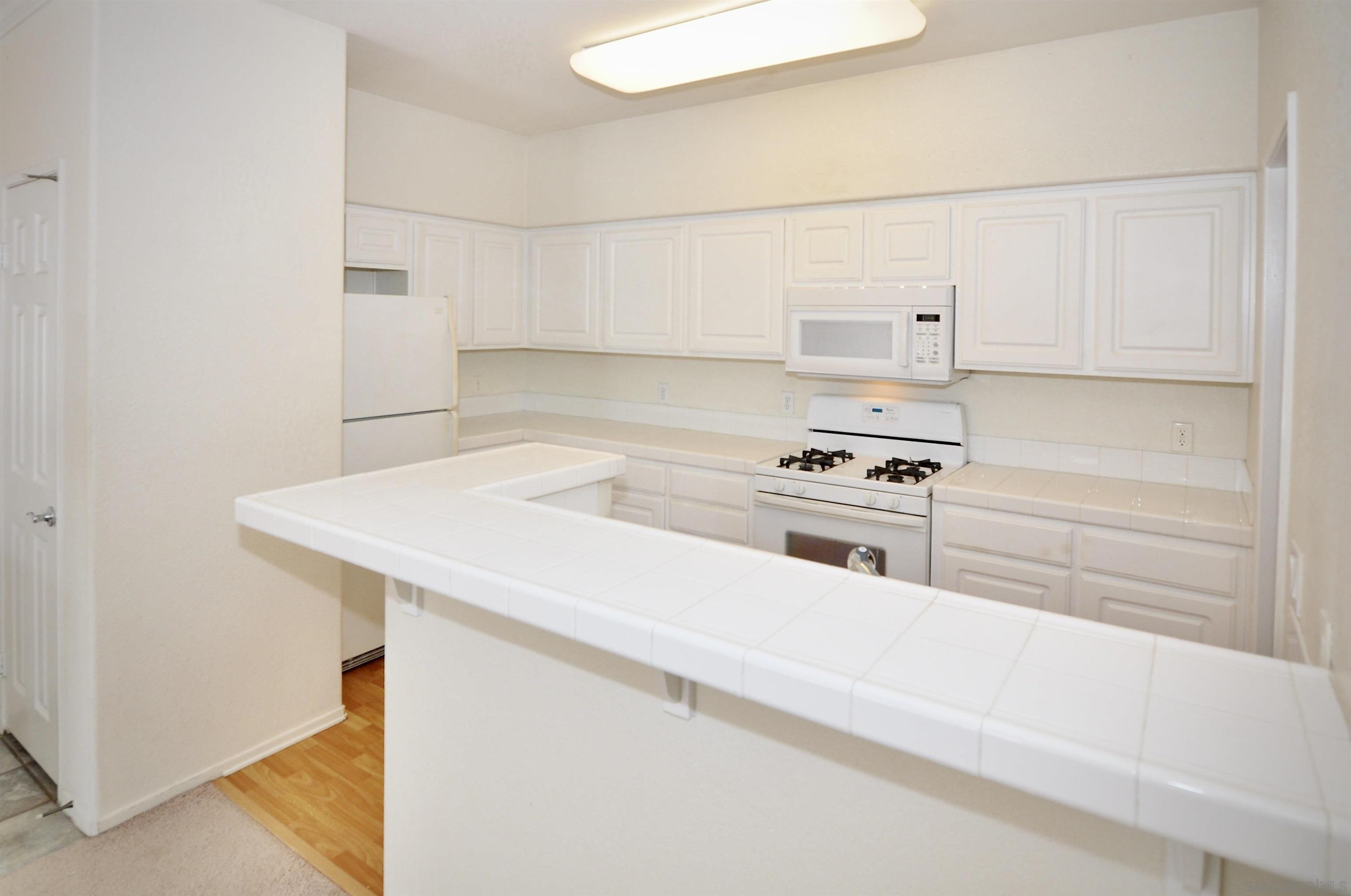 Detail Gallery Image 14 of 53 For 10840  Scripps Ranch Blvd  #206,  San Diego,  CA 92131 - 1 Beds | 1 Baths