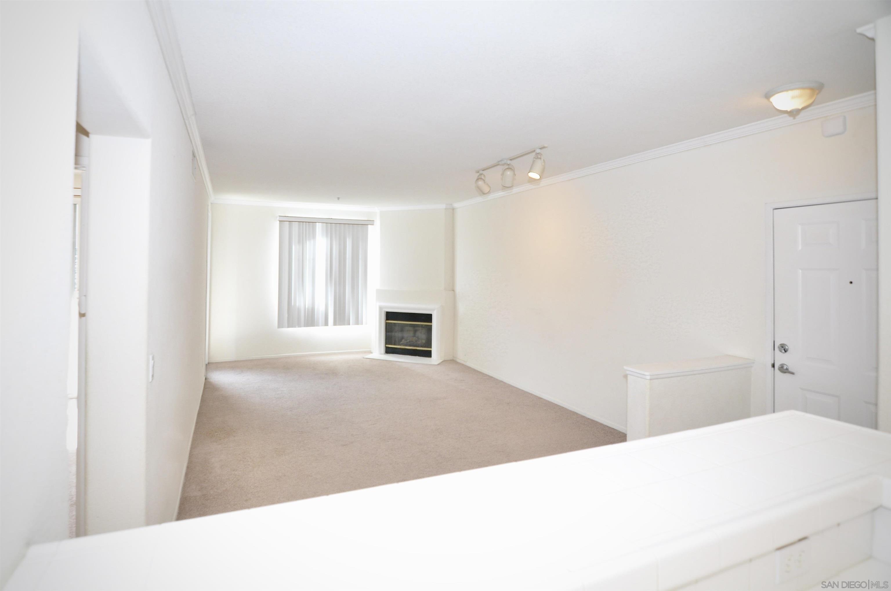 Detail Gallery Image 9 of 53 For 10840  Scripps Ranch Blvd  #206,  San Diego,  CA 92131 - 1 Beds | 1 Baths