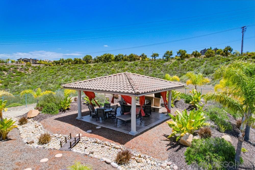 Detail Gallery Image 32 of 51 For 14190  Green Valley Ct, San Diego,  CA 92131 - 6 Beds | 4/1 Baths