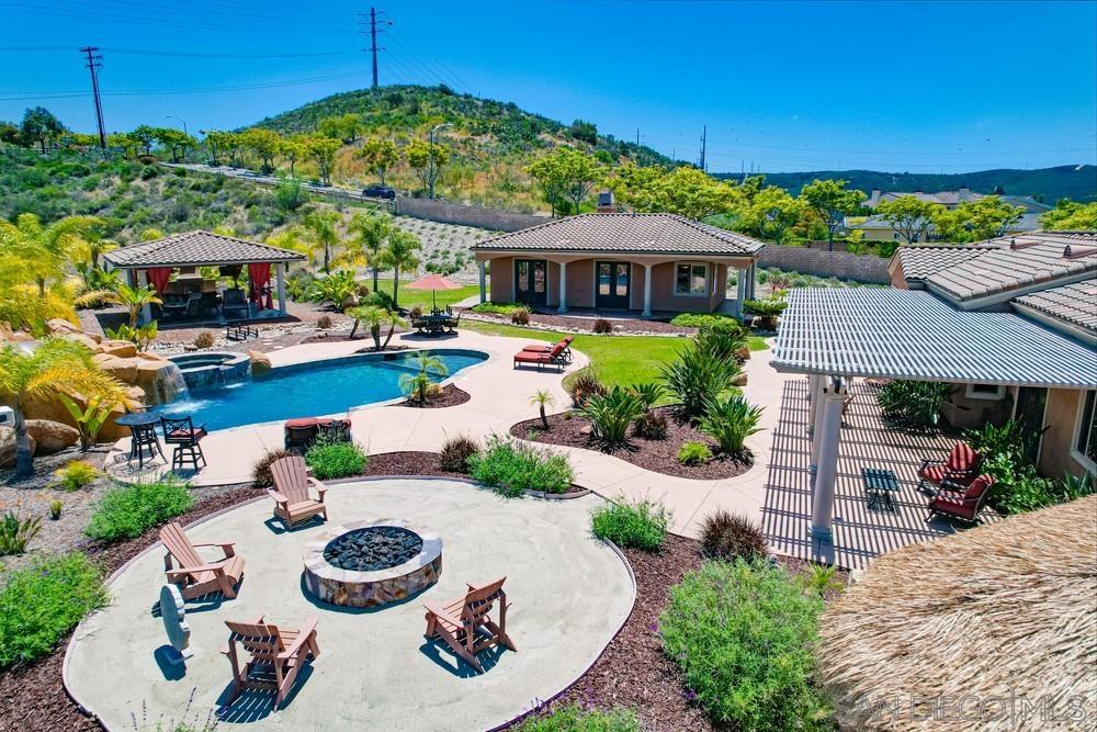 Detail Gallery Image 40 of 51 For 14190  Green Valley Ct, San Diego,  CA 92131 - 6 Beds | 4/1 Baths