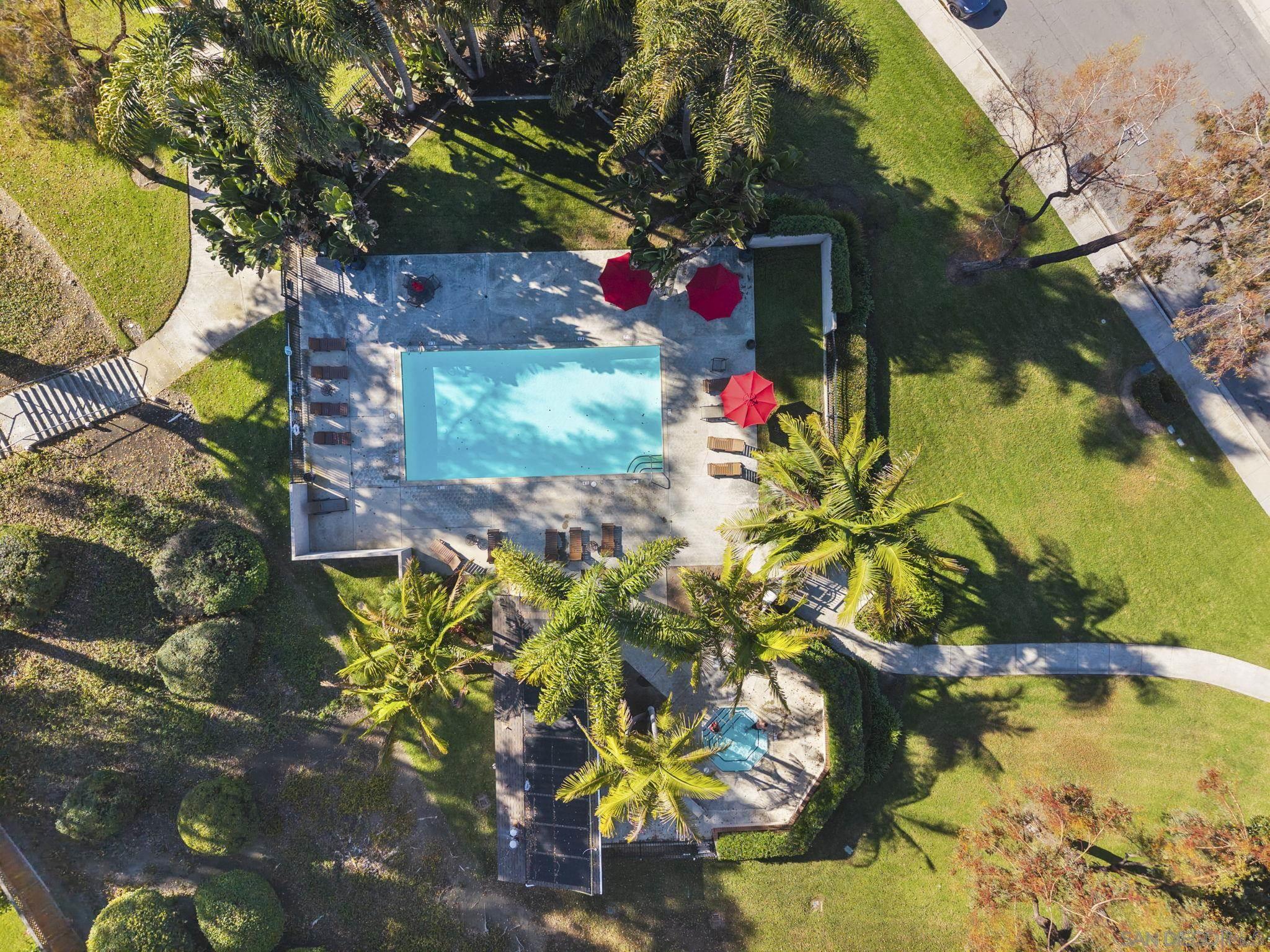 Detail Gallery Image 24 of 26 For 7941  Calle Madrid, Carlsbad,  CA 92009 - 2 Beds | 2 Baths