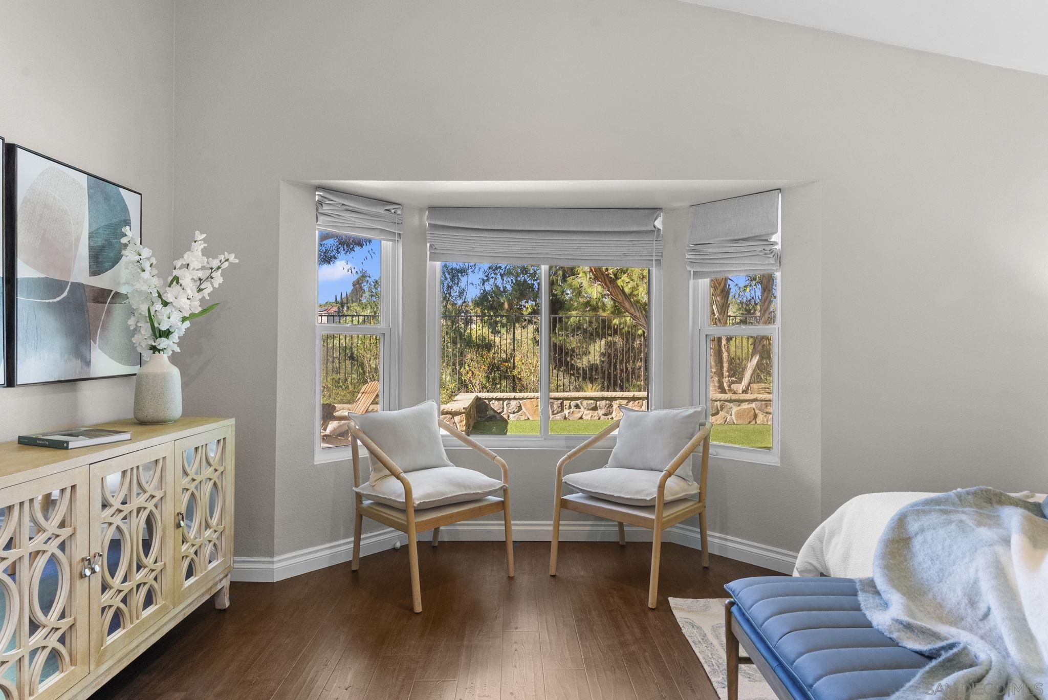 Detail Gallery Image 10 of 26 For 7941  Calle Madrid, Carlsbad,  CA 92009 - 2 Beds | 2 Baths