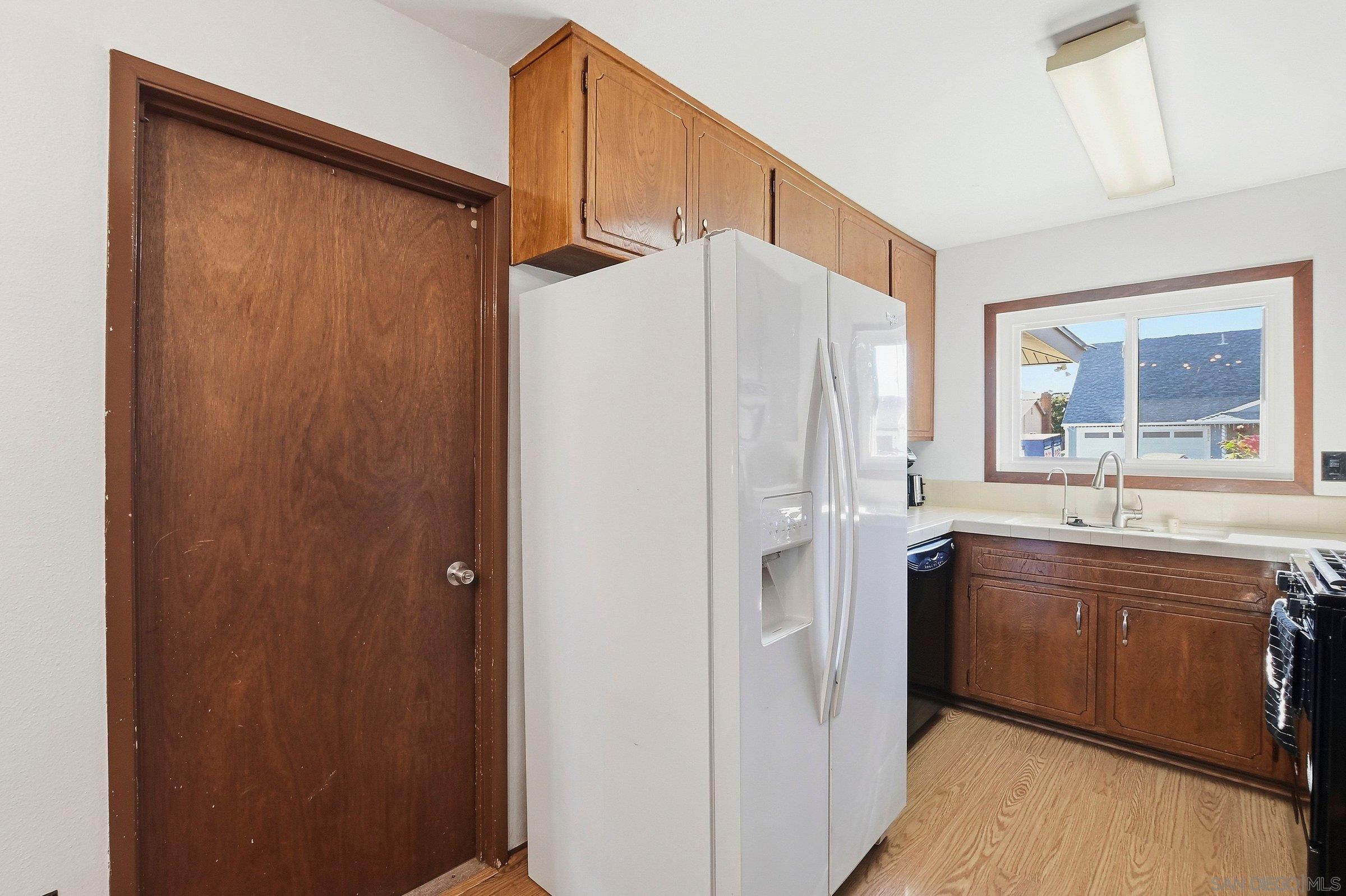 Detail Gallery Image 10 of 45 For 1830  Thelborn Way, San Diego,  CA 92154 - 4 Beds | 3 Baths