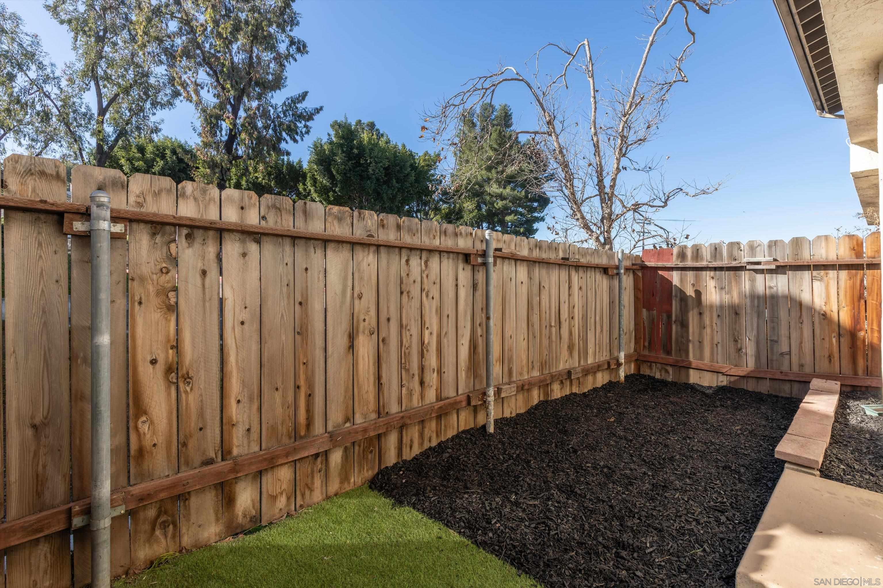 Detail Gallery Image 15 of 43 For 8535  Paradise Valley Rd  #4,  Spring Valley,  CA 91977 - 3 Beds | 2/1 Baths