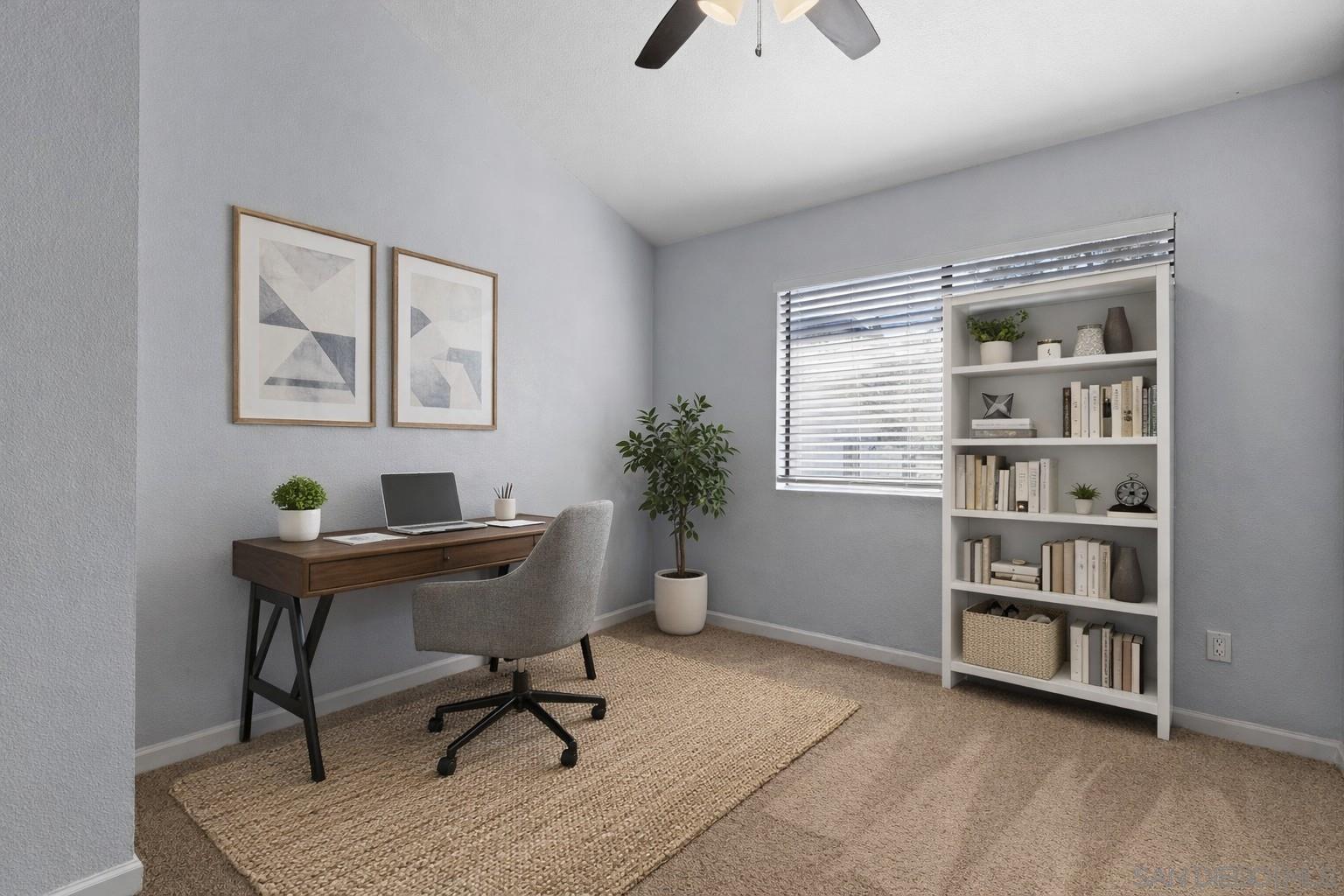 Detail Gallery Image 4 of 43 For 8535  Paradise Valley Rd  #4,  Spring Valley,  CA 91977 - 3 Beds | 2/1 Baths