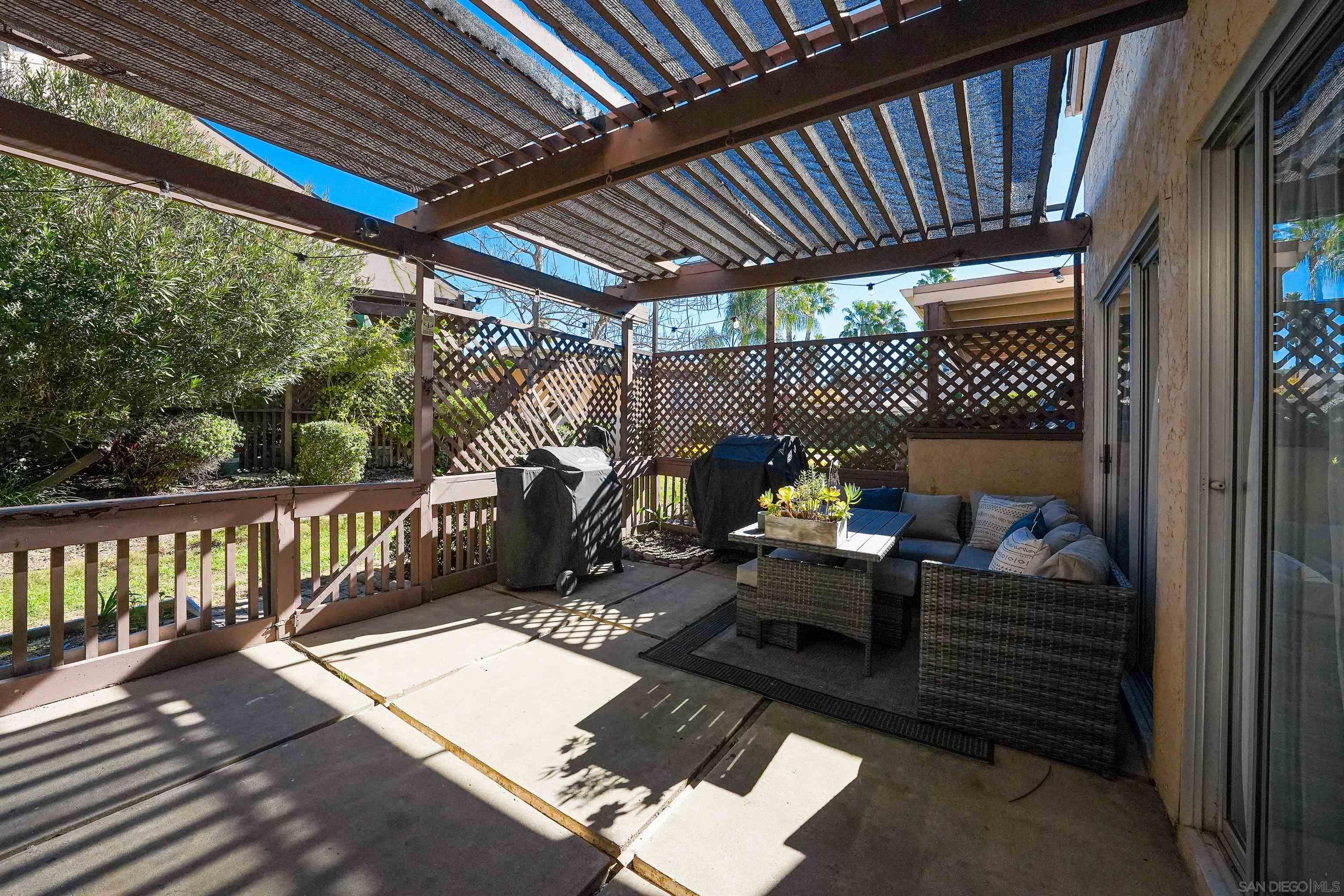 Detail Gallery Image 21 of 29 For 23658  Country Villa Road, Ramona,  CA 92065 - 2 Beds | 2 Baths