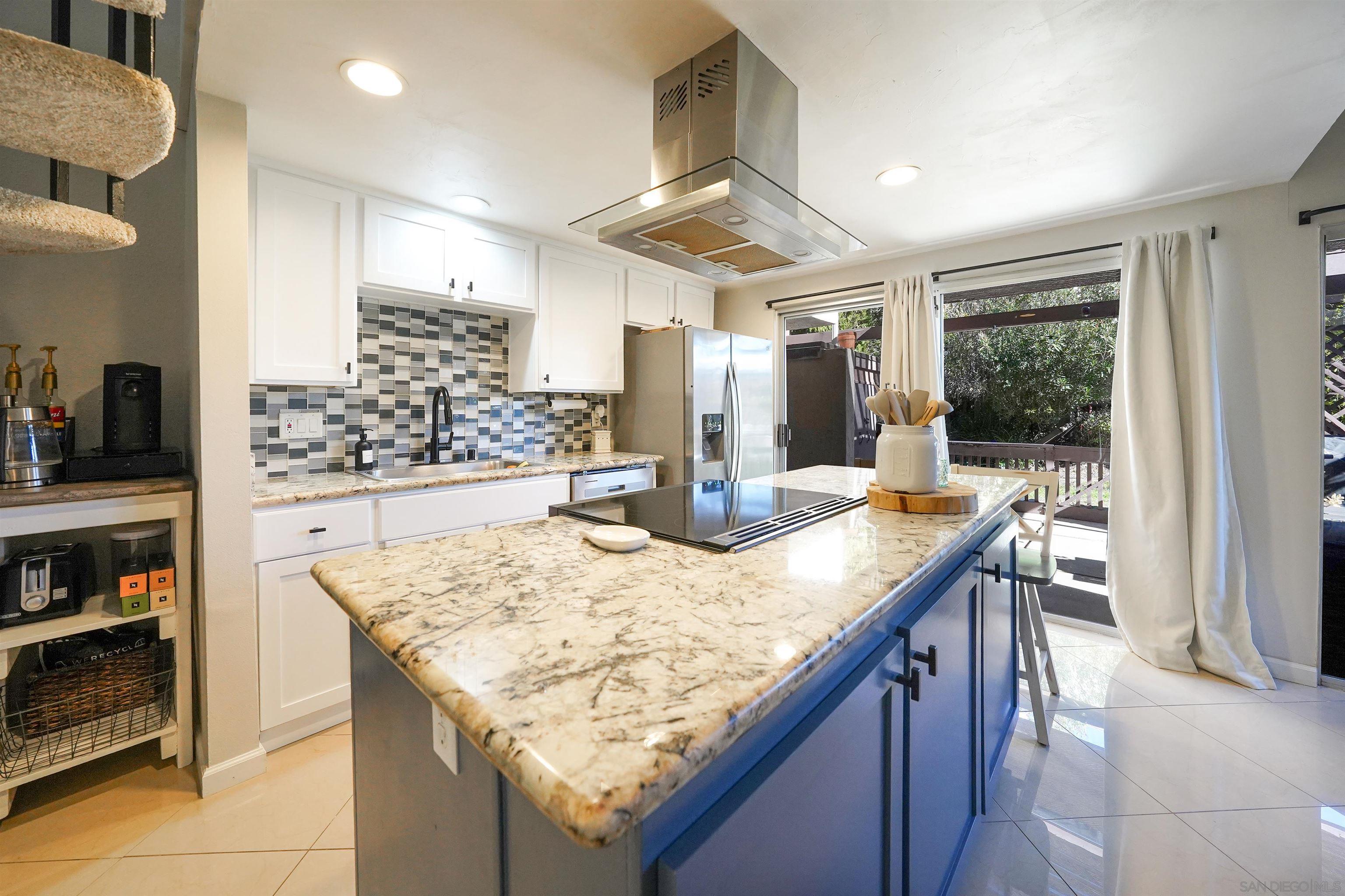 Detail Gallery Image 6 of 29 For 23658  Country Villa Road, Ramona,  CA 92065 - 2 Beds | 2 Baths