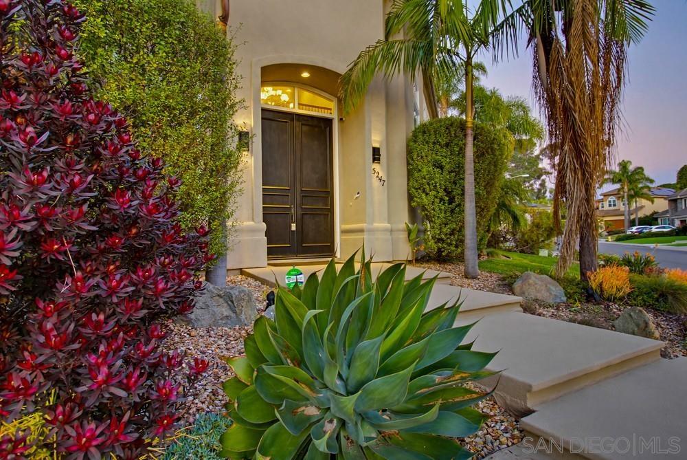 Detail Gallery Image 4 of 75 For 5247  Ocean Breeze Ct, San Diego,  CA 92109 - 5 Beds | 4/1 Baths