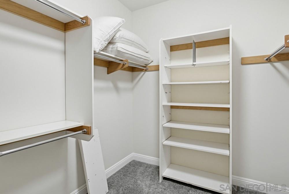 Detail Gallery Image 41 of 75 For 5247  Ocean Breeze Ct, San Diego,  CA 92109 - 5 Beds | 4/1 Baths