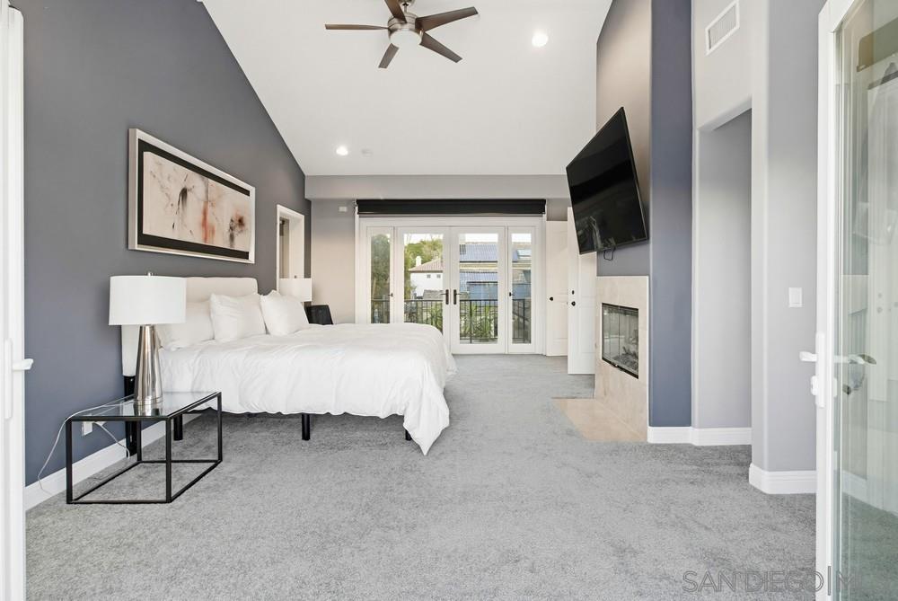 Detail Gallery Image 46 of 75 For 5247  Ocean Breeze Ct, San Diego,  CA 92109 - 5 Beds | 4/1 Baths