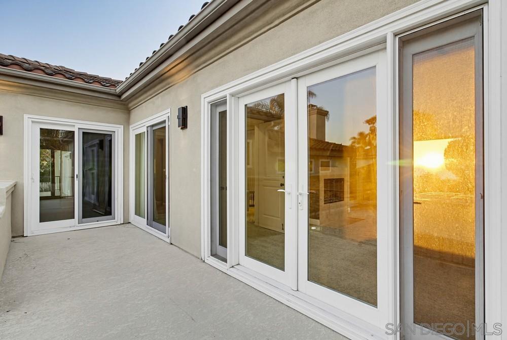 Detail Gallery Image 63 of 75 For 5247  Ocean Breeze Ct, San Diego,  CA 92109 - 5 Beds | 4/1 Baths