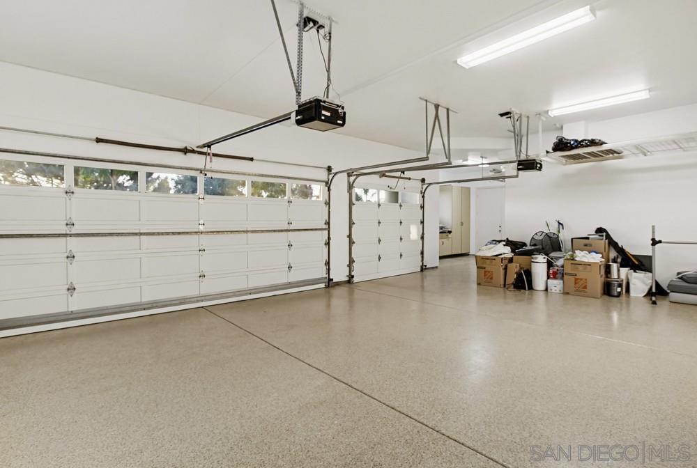 Detail Gallery Image 65 of 75 For 5247  Ocean Breeze Ct, San Diego,  CA 92109 - 5 Beds | 4/1 Baths