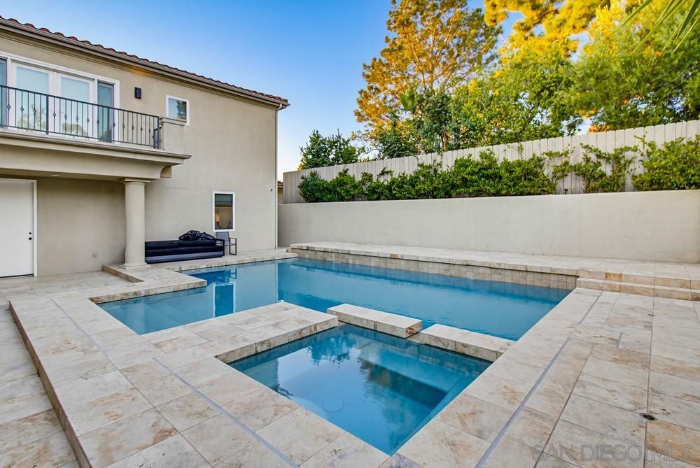 Detail Gallery Image 73 of 75 For 5247  Ocean Breeze Ct, San Diego,  CA 92109 - 5 Beds | 4/1 Baths