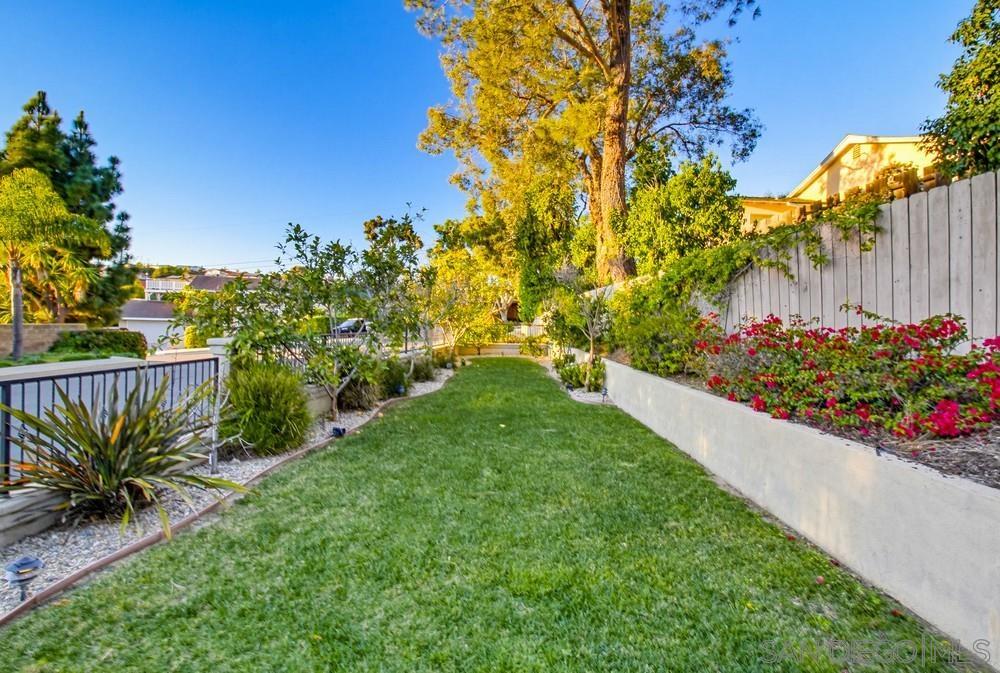 Detail Gallery Image 74 of 75 For 5247  Ocean Breeze Ct, San Diego,  CA 92109 - 5 Beds | 4/1 Baths