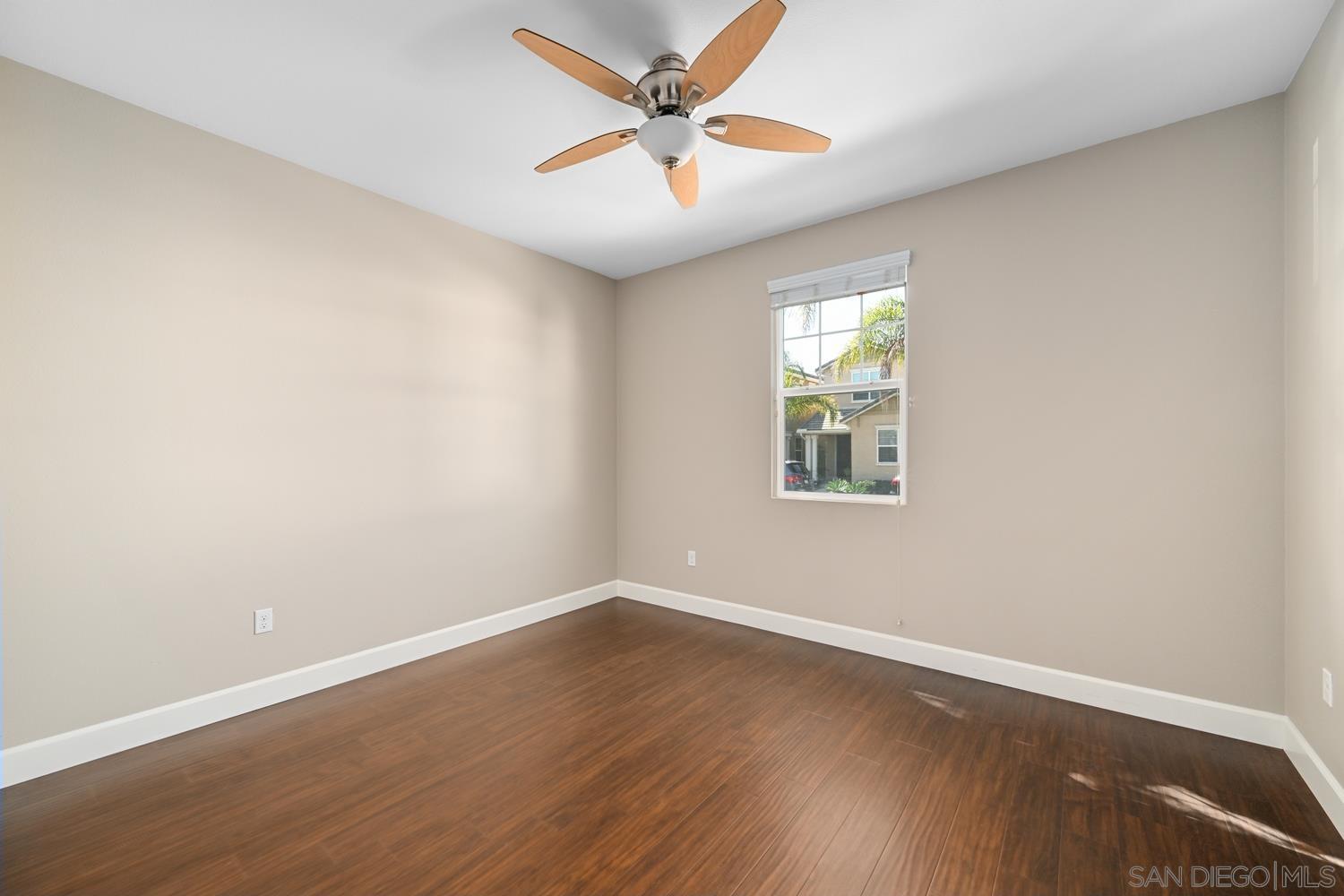 Detail Gallery Image 12 of 33 For 1786  Jasmine Way, Oceanside,  CA 92054 - 4 Beds | 3 Baths