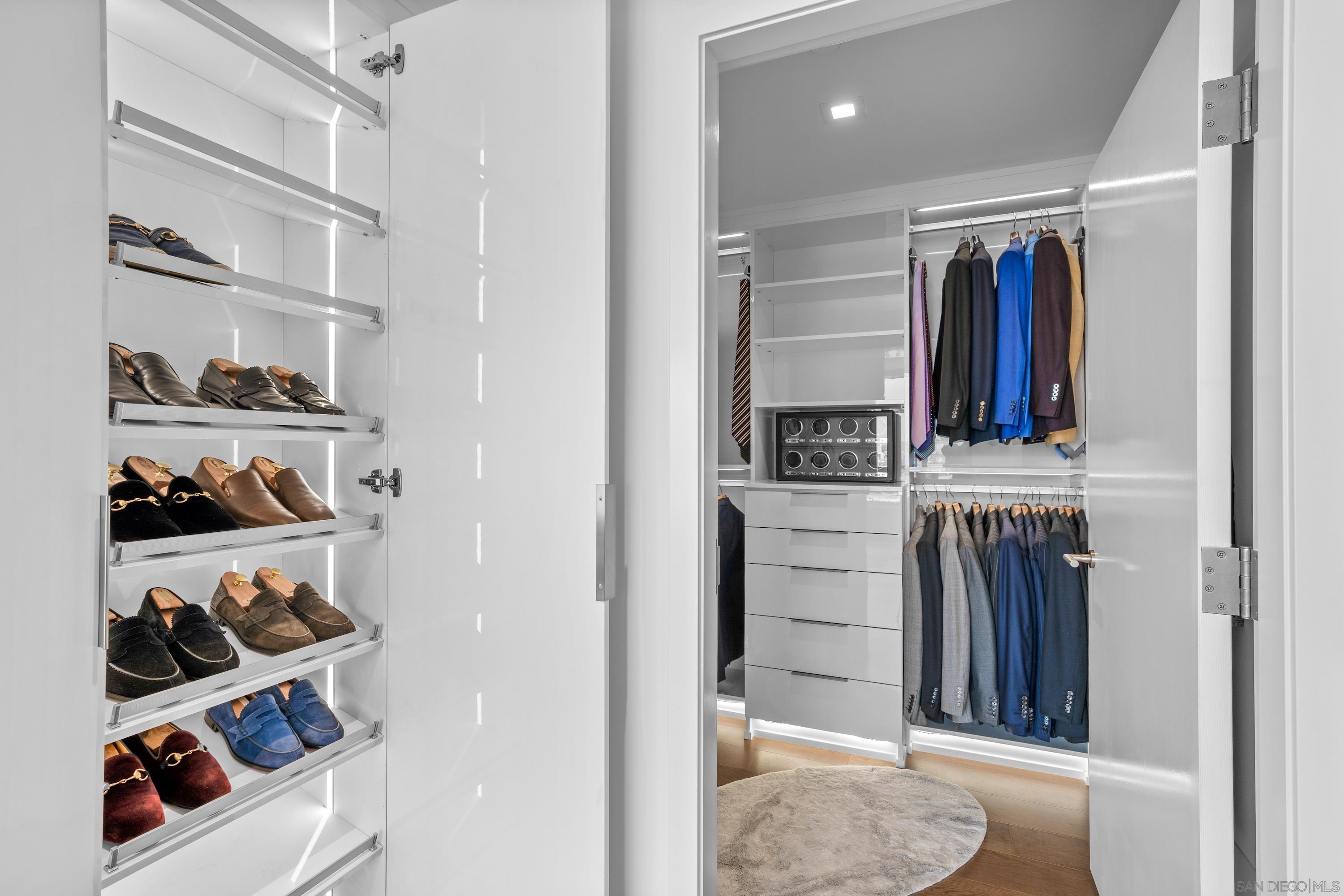 Detail Gallery Image 19 of 64 For 888 W E Street  3301, San Diego,  CA 92101 - 4 Beds | 3 Baths