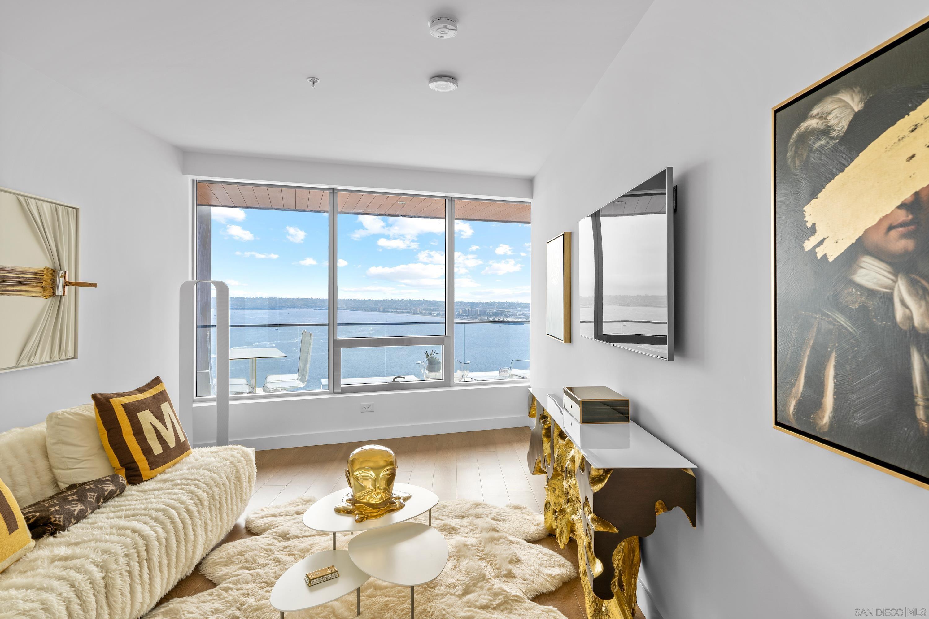 Detail Gallery Image 28 of 64 For 888 W E Street  3301, San Diego,  CA 92101 - 4 Beds | 3 Baths