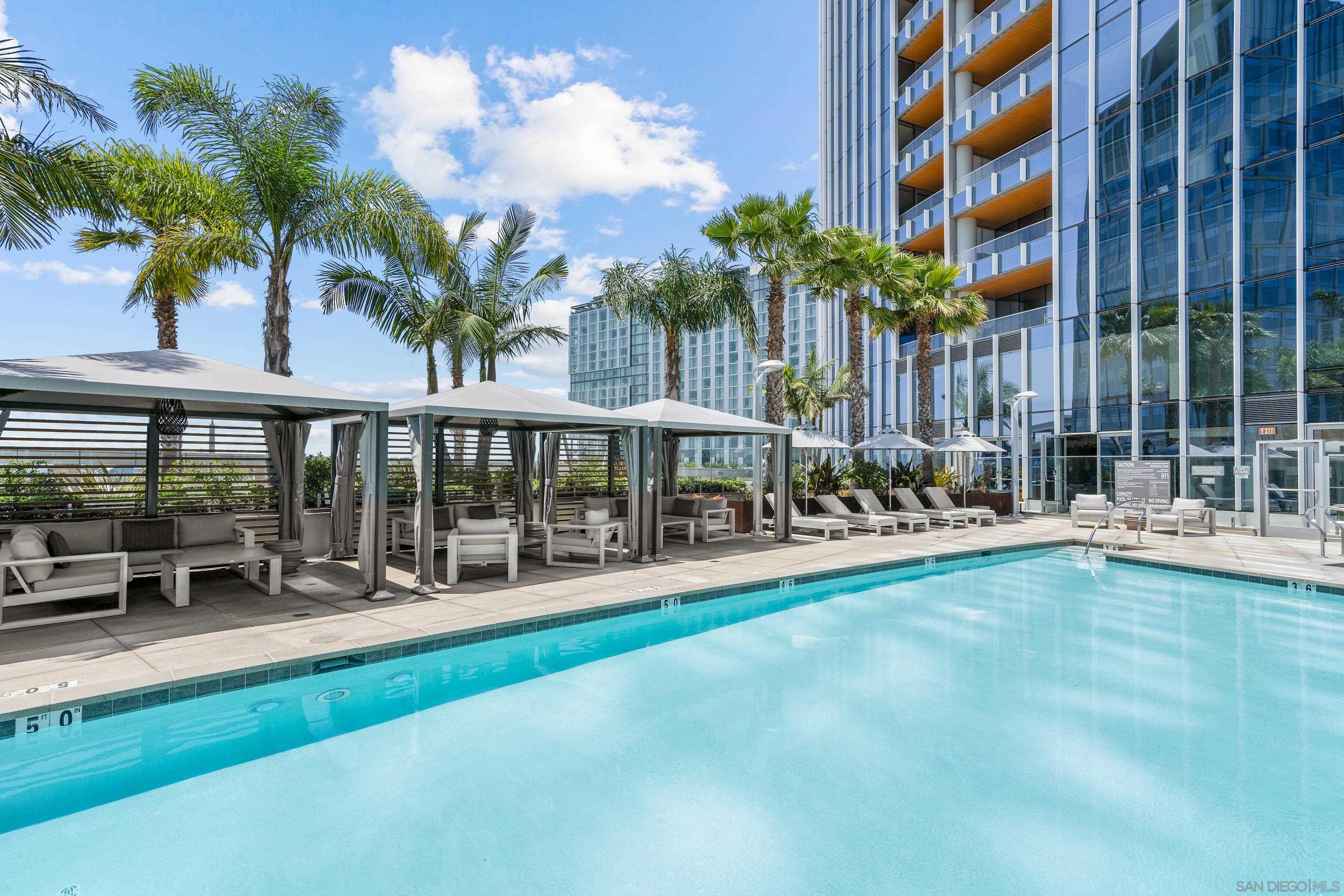 Detail Gallery Image 47 of 64 For 888 W E Street  3301, San Diego,  CA 92101 - 4 Beds | 3 Baths