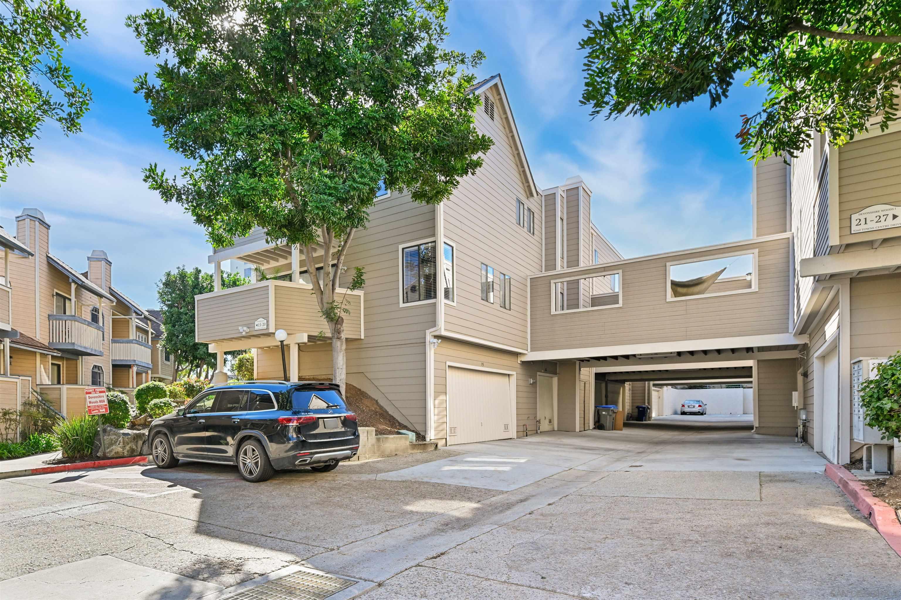 Detail Gallery Image 3 of 24 For 9260  Towne Centre Dr  #17,  San Diego,  CA 92121 - 2 Beds | 2/1 Baths