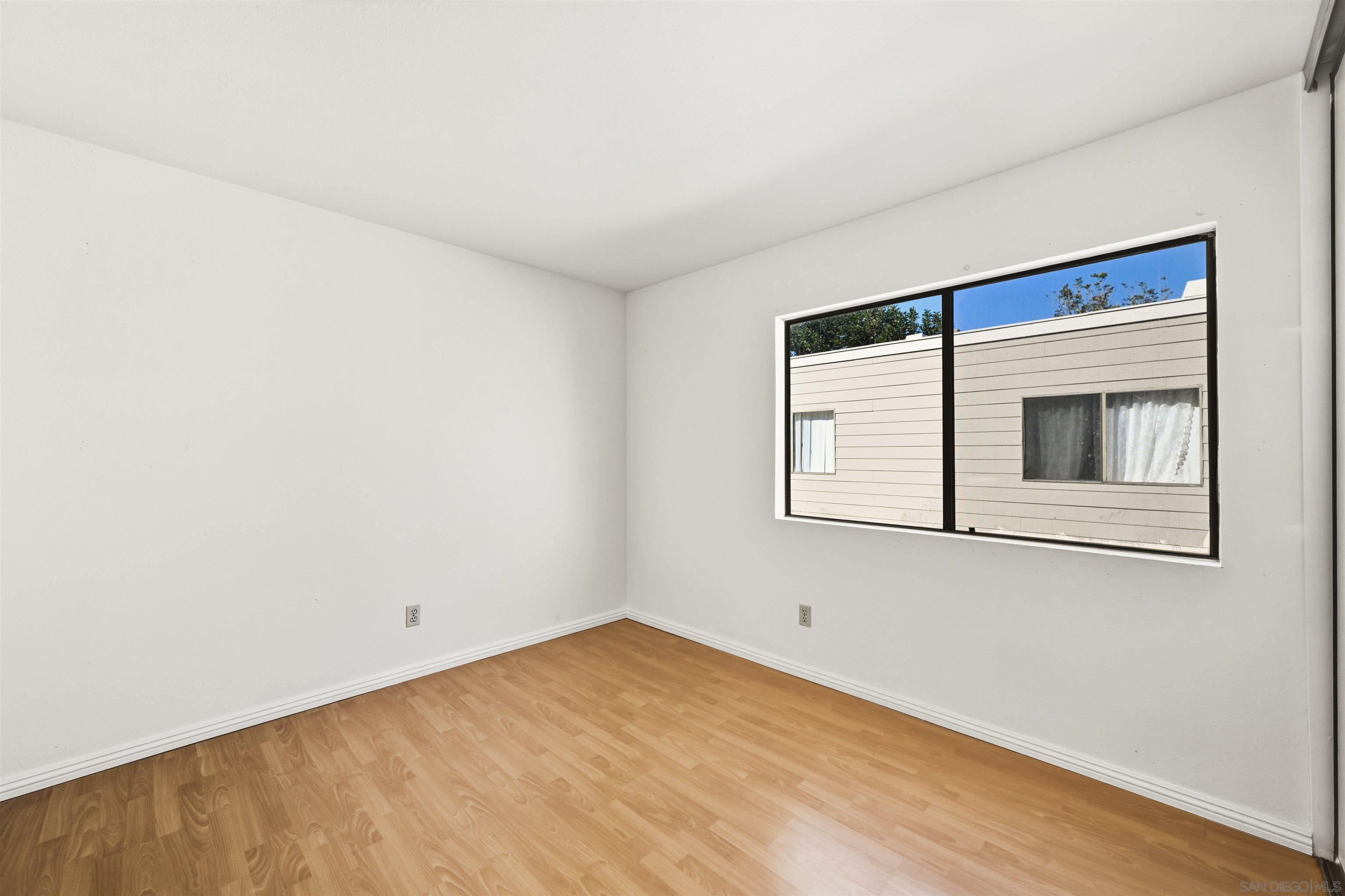 Detail Gallery Image 22 of 24 For 9260  Towne Centre Dr  #17,  San Diego,  CA 92121 - 2 Beds | 2/1 Baths