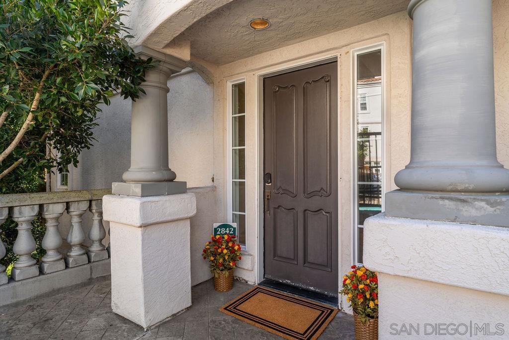 Detail Gallery Image 2 of 42 For 2842  Torrey Pines Rd, La Jolla,  CA 92037 - 3 Beds | 3 Baths