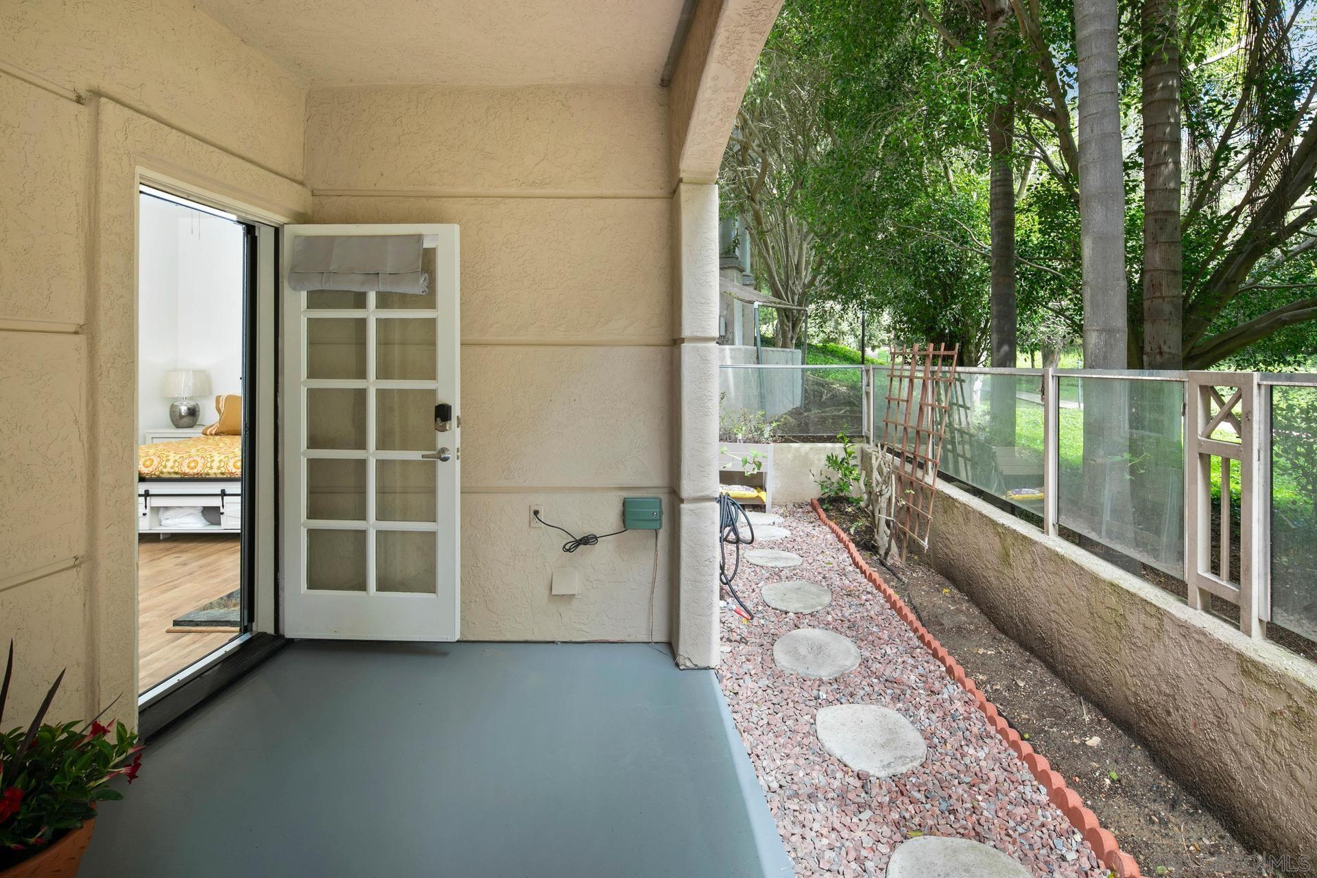 Detail Gallery Image 29 of 42 For 2842  Torrey Pines Rd, La Jolla,  CA 92037 - 3 Beds | 3 Baths