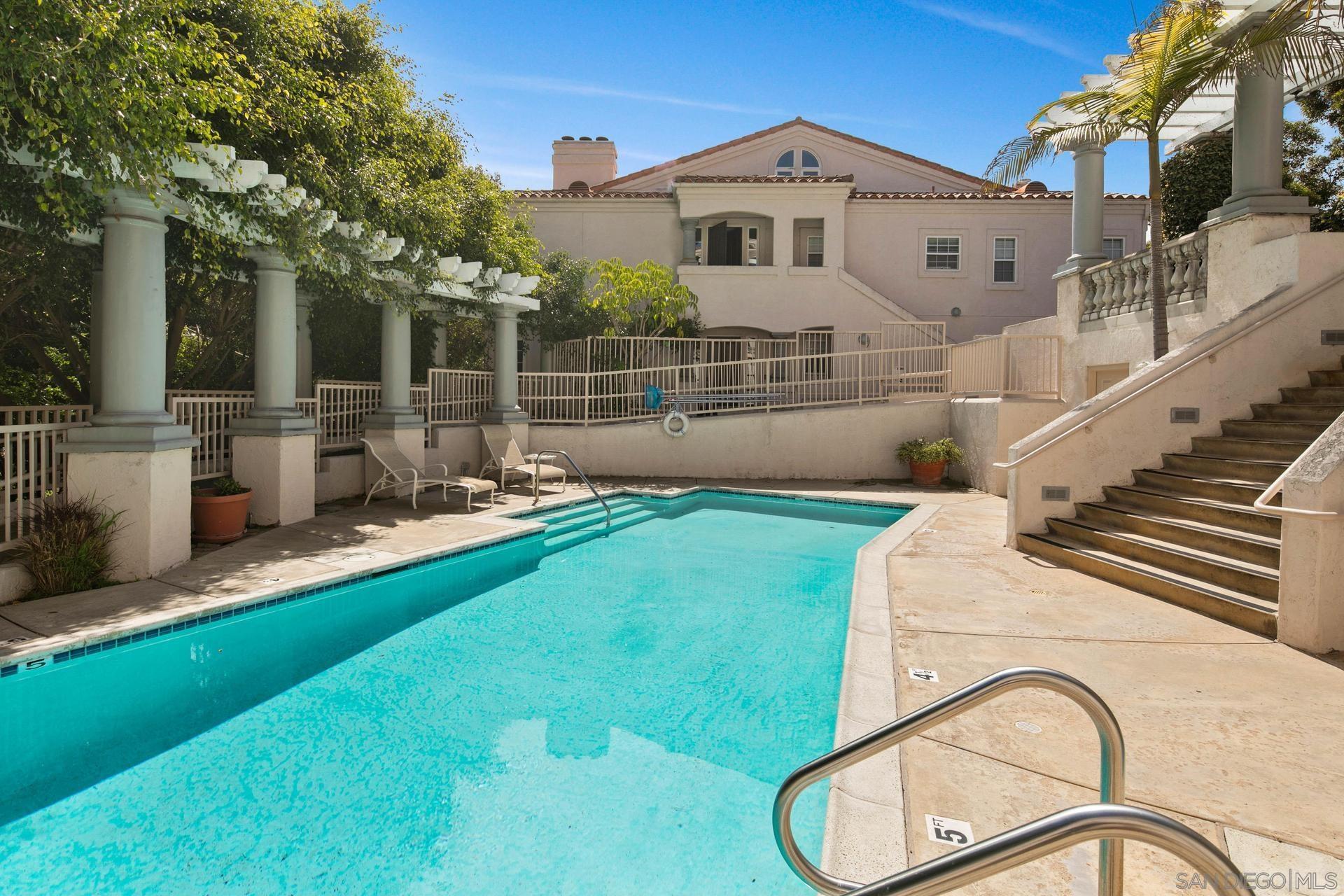 Detail Gallery Image 37 of 42 For 2842  Torrey Pines Rd, La Jolla,  CA 92037 - 3 Beds | 3 Baths