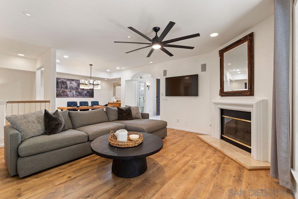 Detail Gallery Image 7 of 42 For 2842  Torrey Pines Rd, La Jolla,  CA 92037 - 3 Beds | 3 Baths