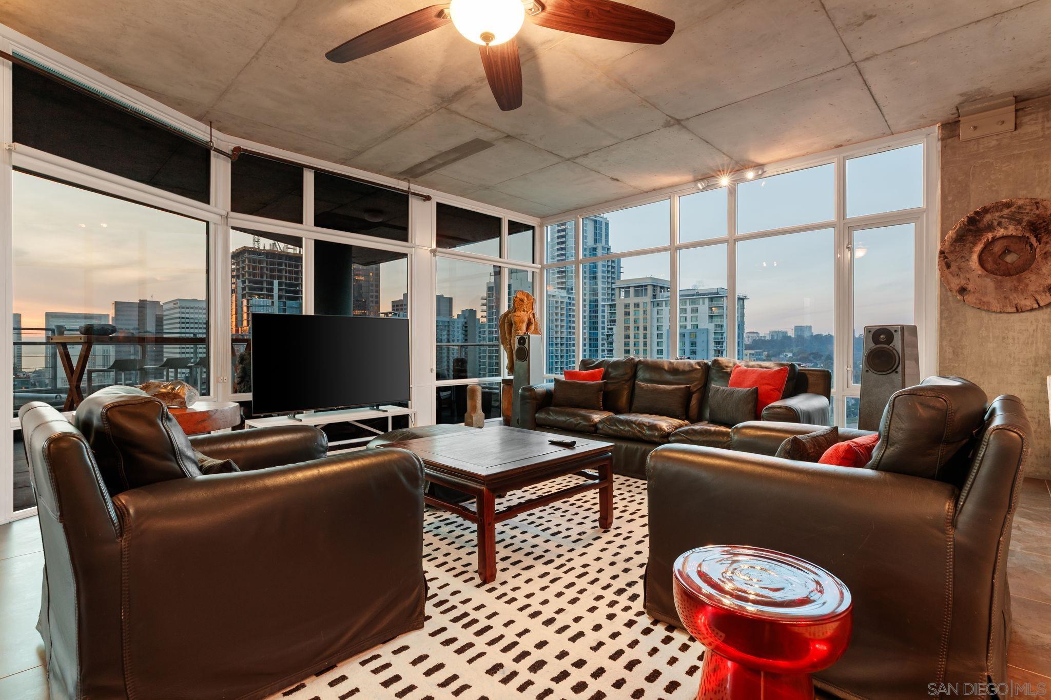 Detail Gallery Image 3 of 53 For 1080  Park Blvd  1702, San Diego,  CA 92101 - 2 Beds | 2/1 Baths