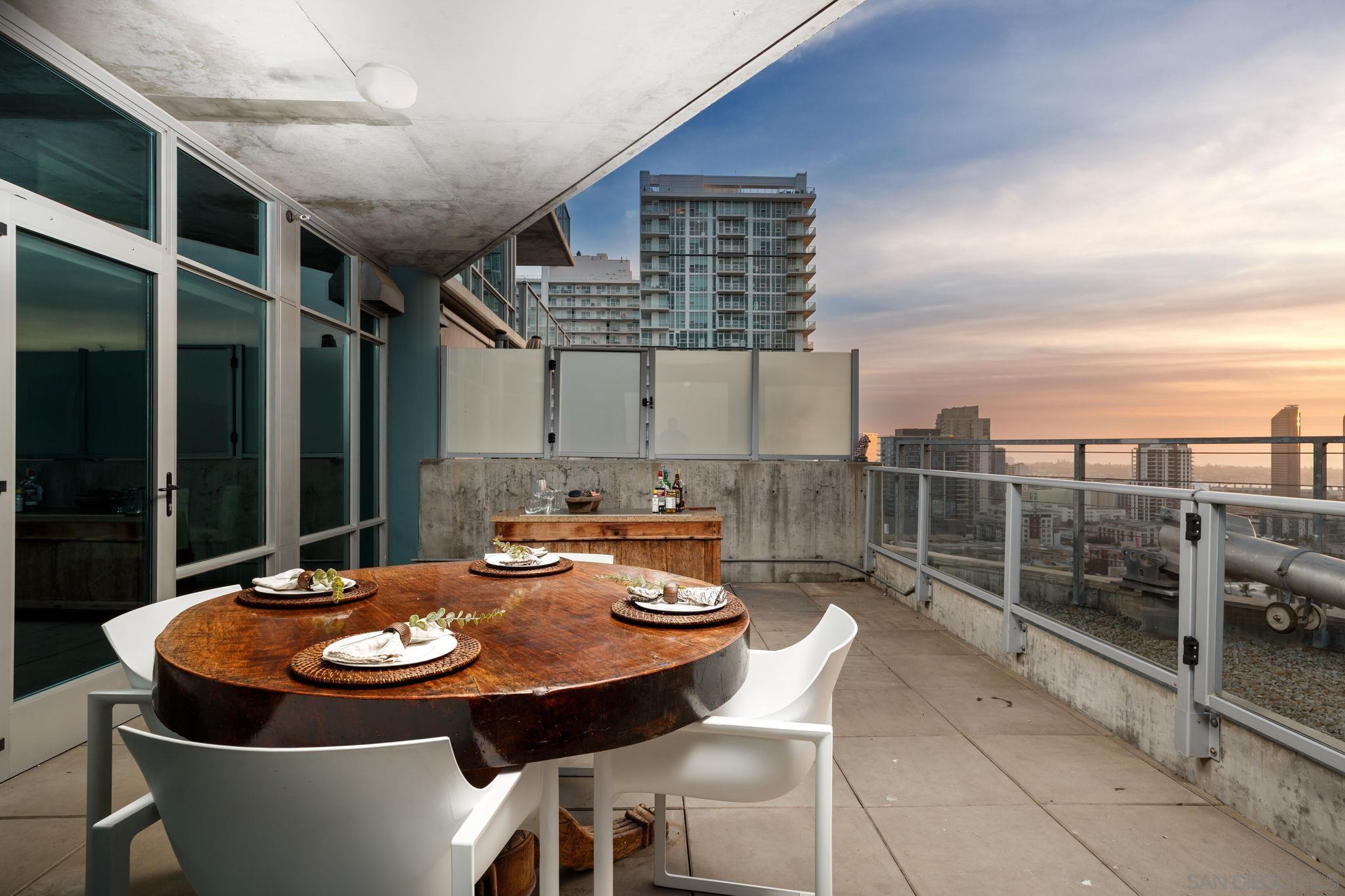 Detail Gallery Image 24 of 53 For 1080  Park Blvd  1702, San Diego,  CA 92101 - 2 Beds | 2/1 Baths