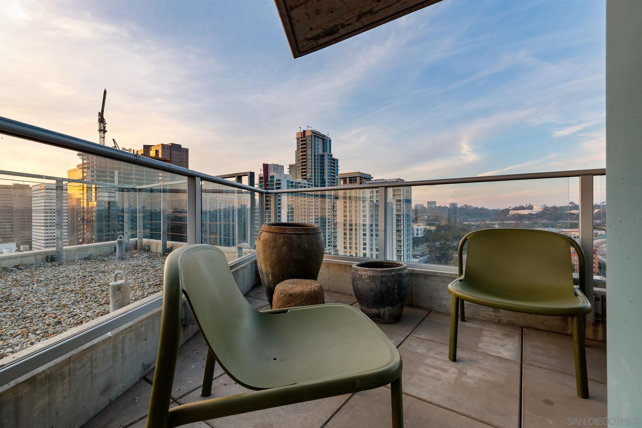 Detail Gallery Image 25 of 53 For 1080  Park Blvd  1702, San Diego,  CA 92101 - 2 Beds | 2/1 Baths