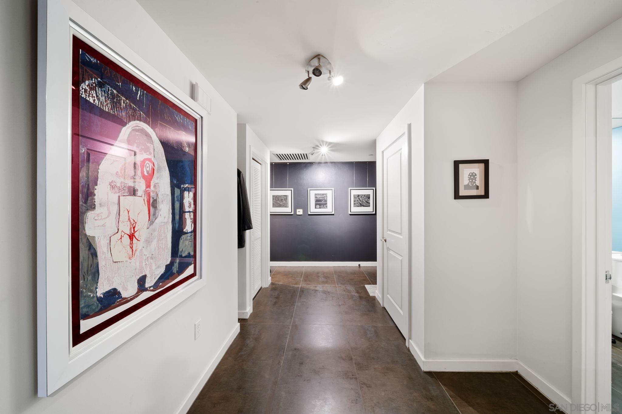 Detail Gallery Image 33 of 53 For 1080  Park Blvd  1702, San Diego,  CA 92101 - 2 Beds | 2/1 Baths