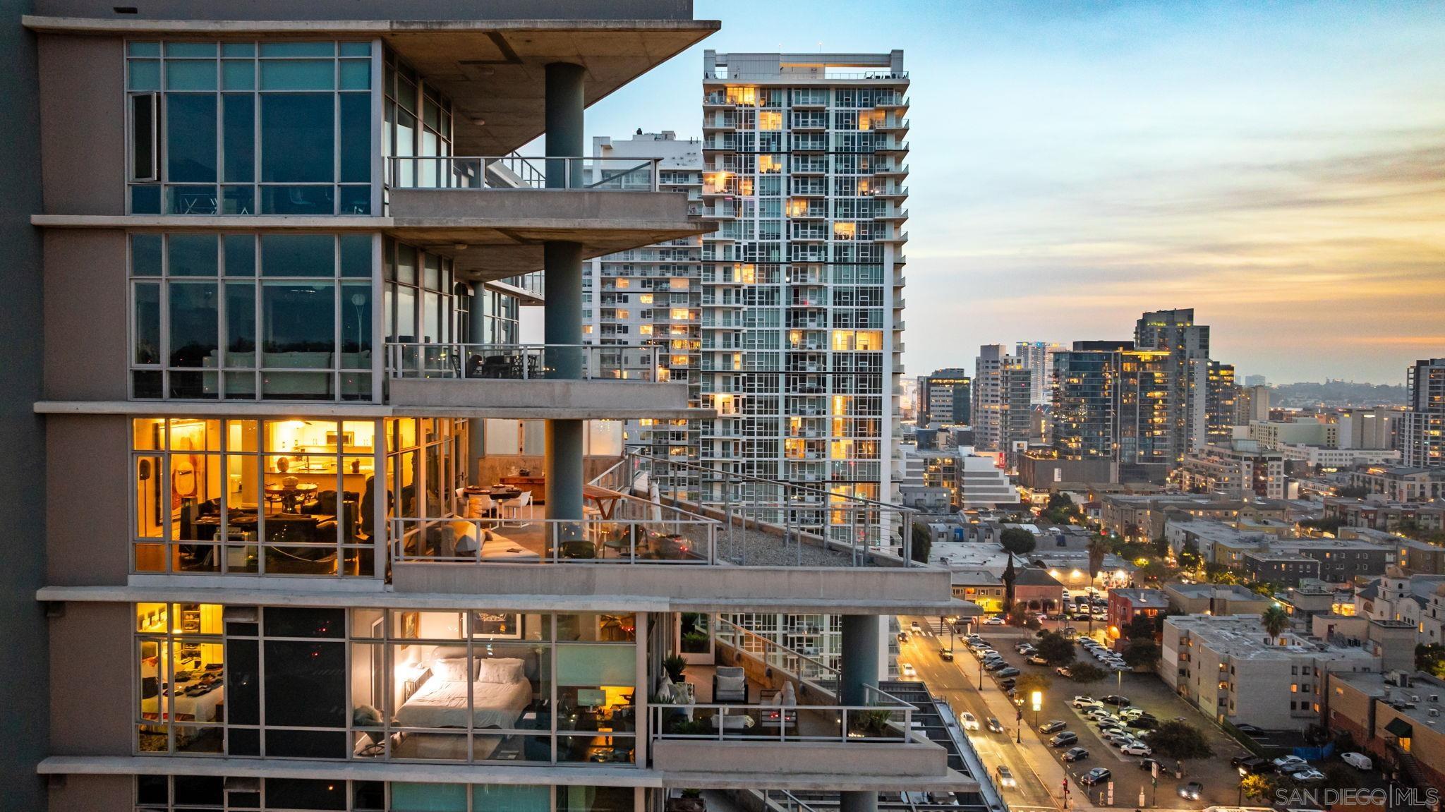 Detail Gallery Image 45 of 53 For 1080  Park Blvd  1702, San Diego,  CA 92101 - 2 Beds | 2/1 Baths