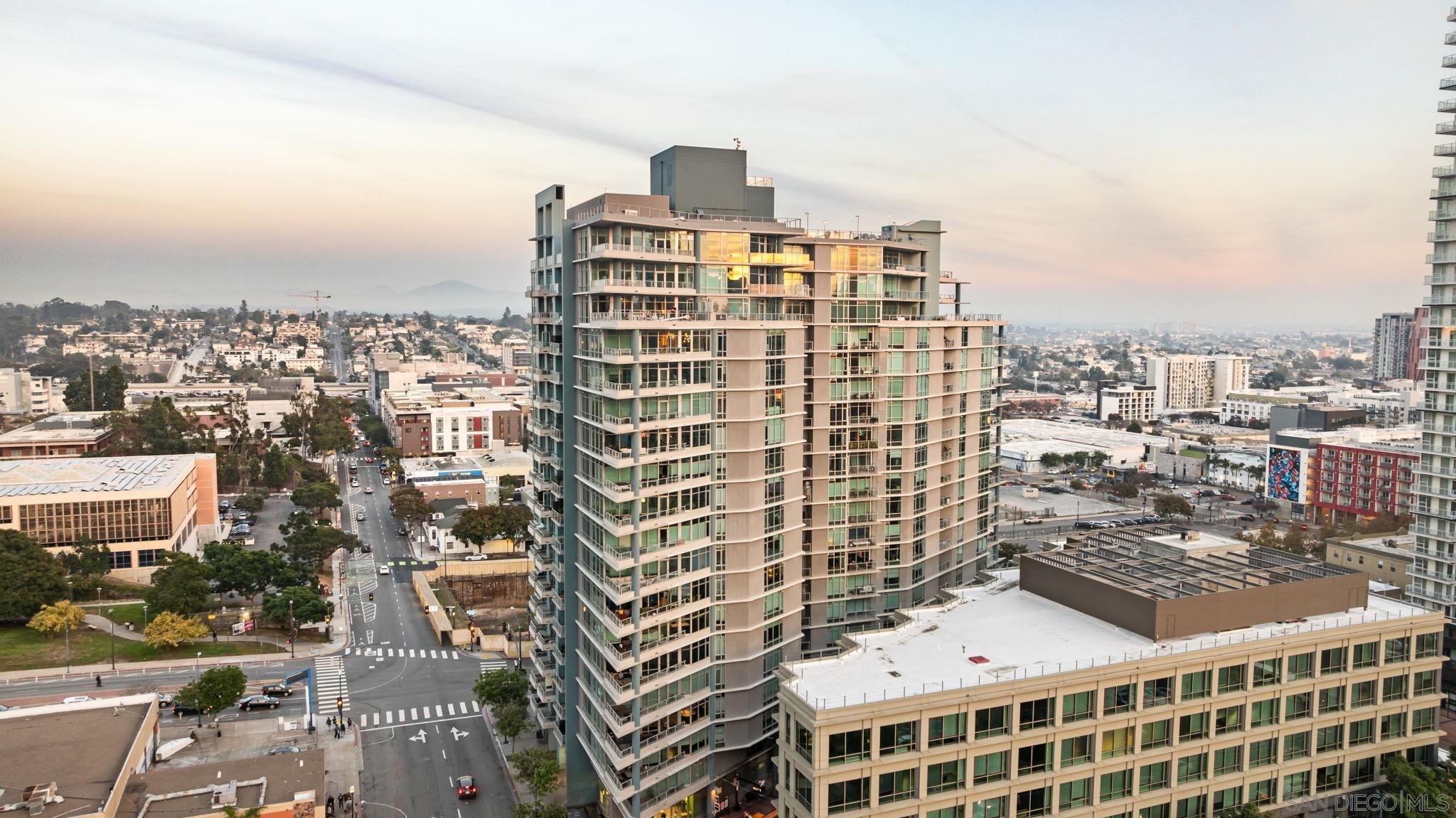 Detail Gallery Image 50 of 53 For 1080  Park Blvd  1702, San Diego,  CA 92101 - 2 Beds | 2/1 Baths