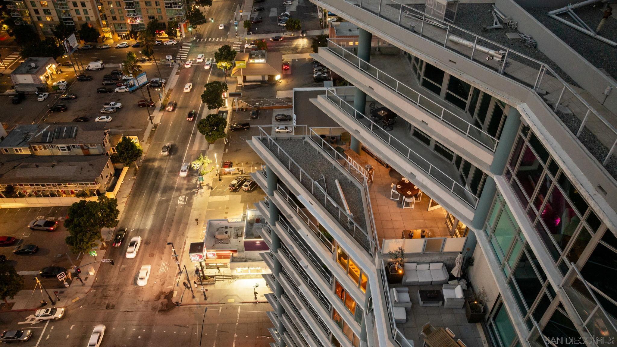 Detail Gallery Image 53 of 53 For 1080  Park Blvd  1702, San Diego,  CA 92101 - 2 Beds | 2/1 Baths