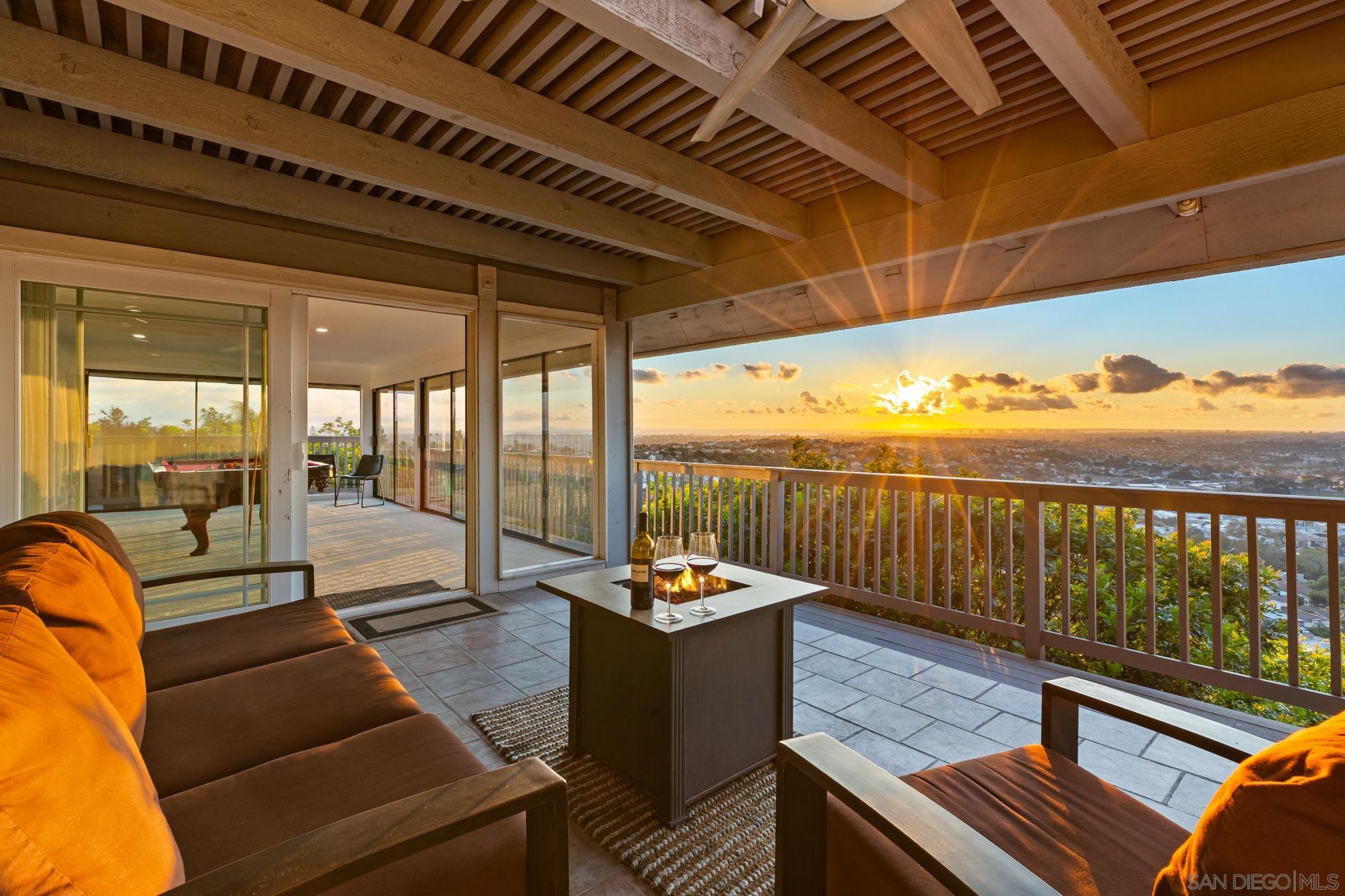 Detail Gallery Image 2 of 50 For 4260  Eastridge Dr, La Mesa,  CA 91941 - 5 Beds | 4 Baths