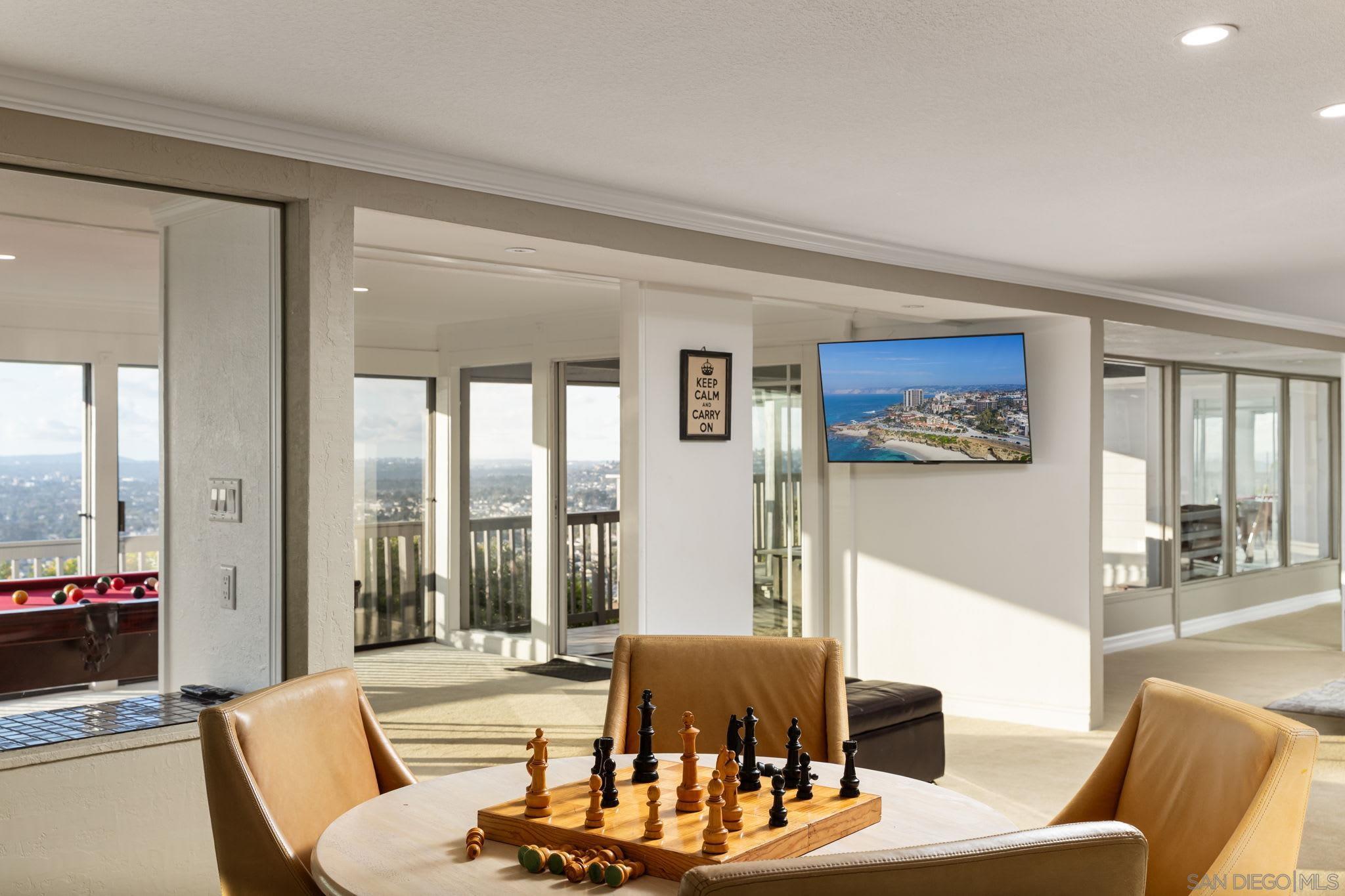 Detail Gallery Image 13 of 50 For 4260  Eastridge Dr, La Mesa,  CA 91941 - 5 Beds | 4 Baths