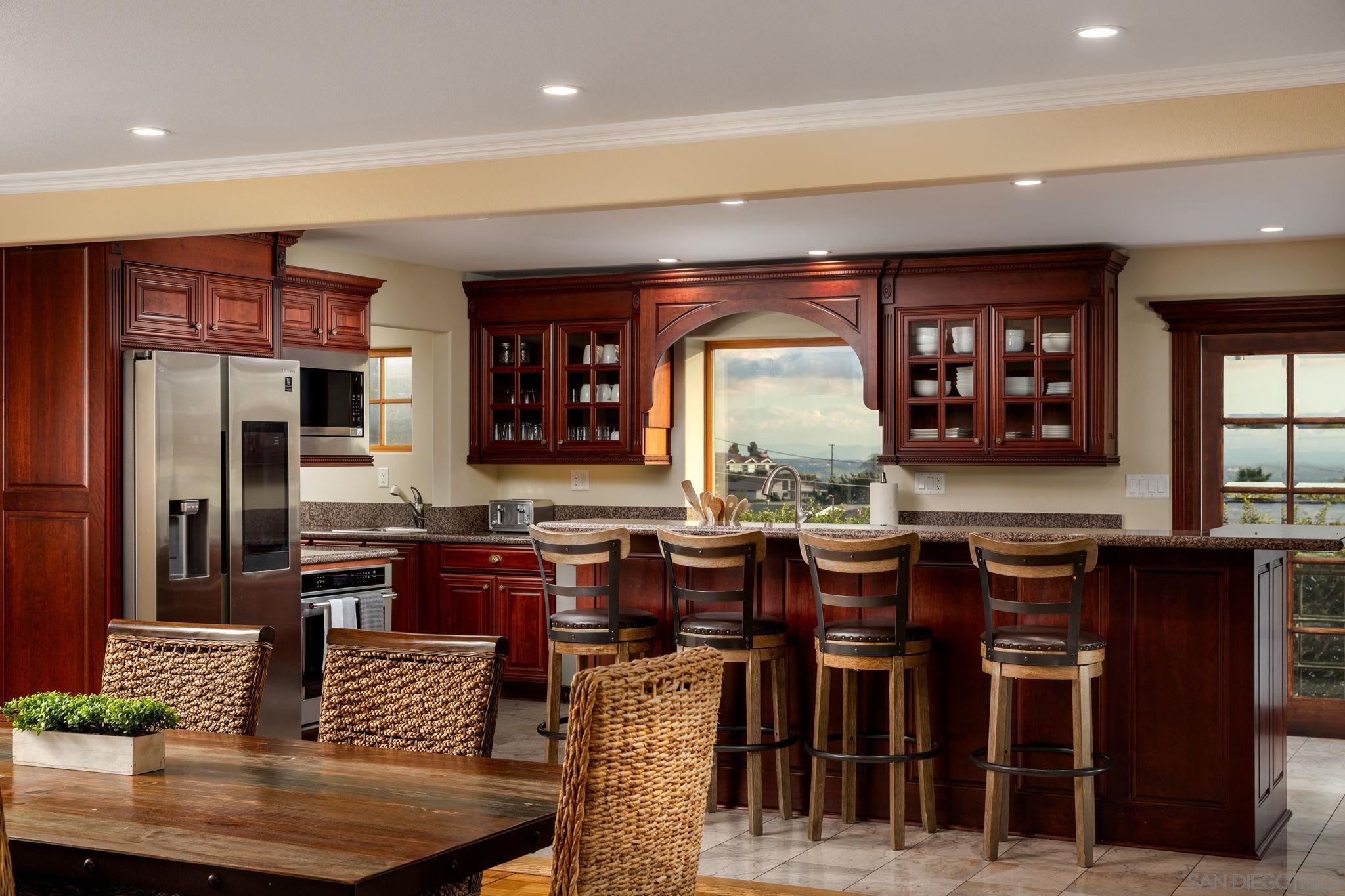 Detail Gallery Image 16 of 50 For 4260  Eastridge Dr, La Mesa,  CA 91941 - 5 Beds | 4 Baths