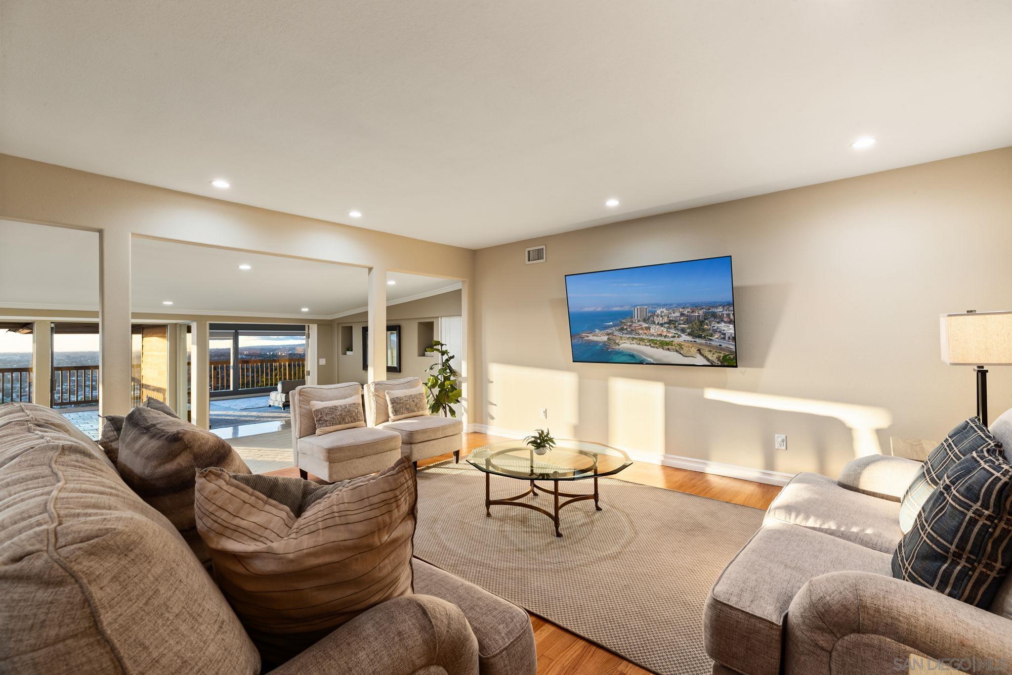 Detail Gallery Image 23 of 50 For 4260  Eastridge Dr, La Mesa,  CA 91941 - 5 Beds | 4 Baths